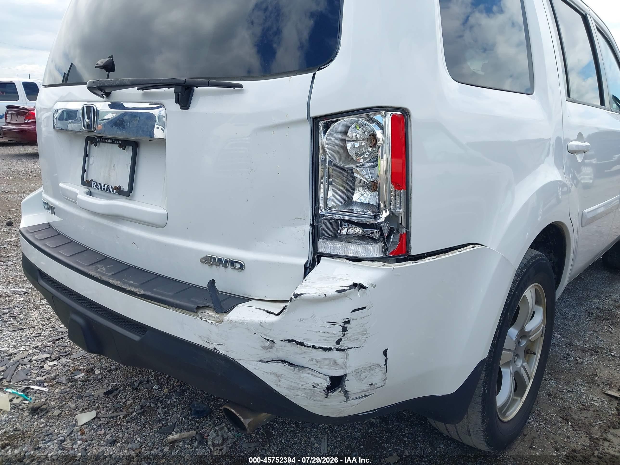 2013 Honda Pilot Ex-l White vin: 5FNYF4H74DB071848