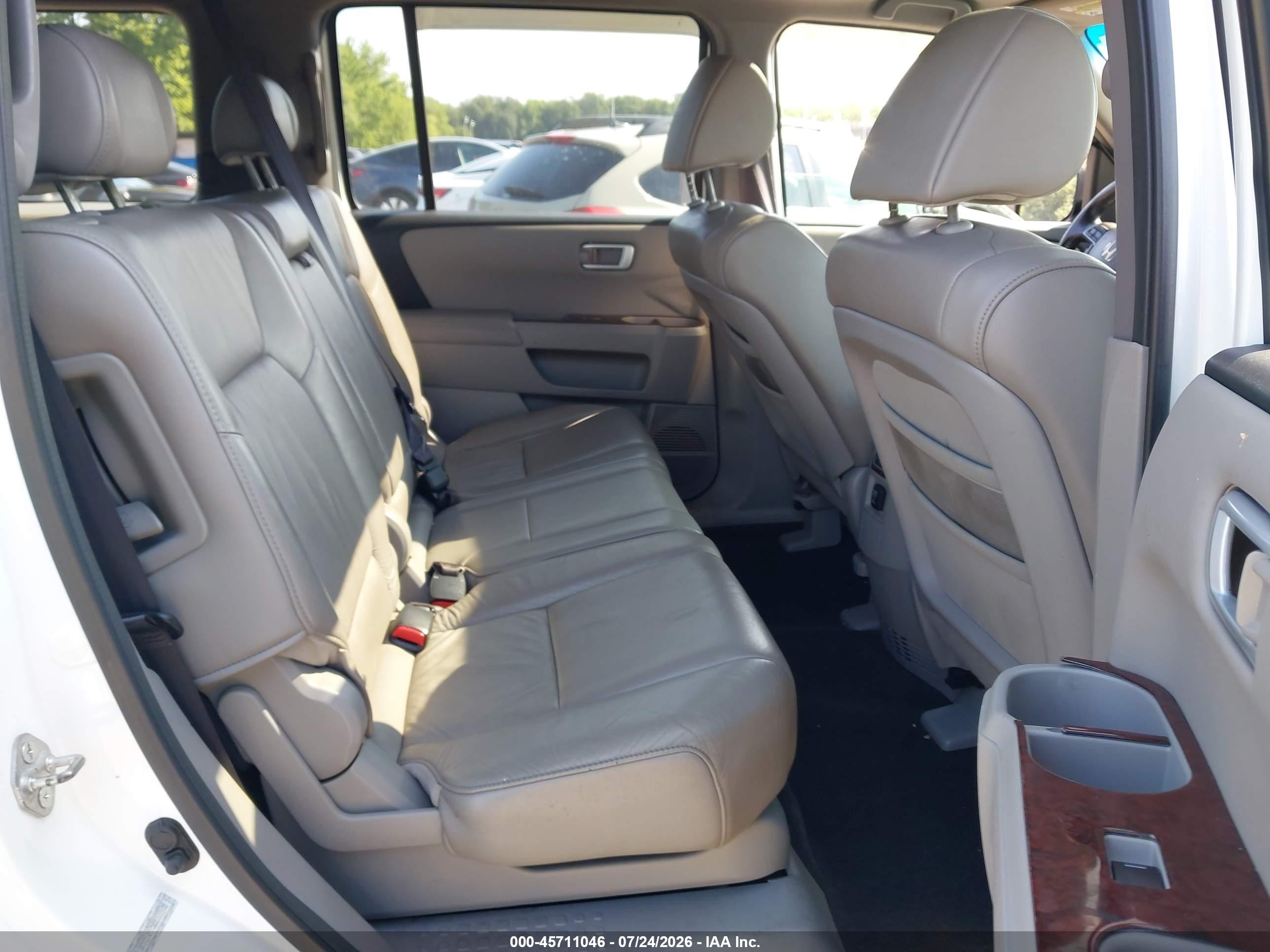 2011 Honda Pilot Ex-l White vin: 5FNYF4H75BB007508