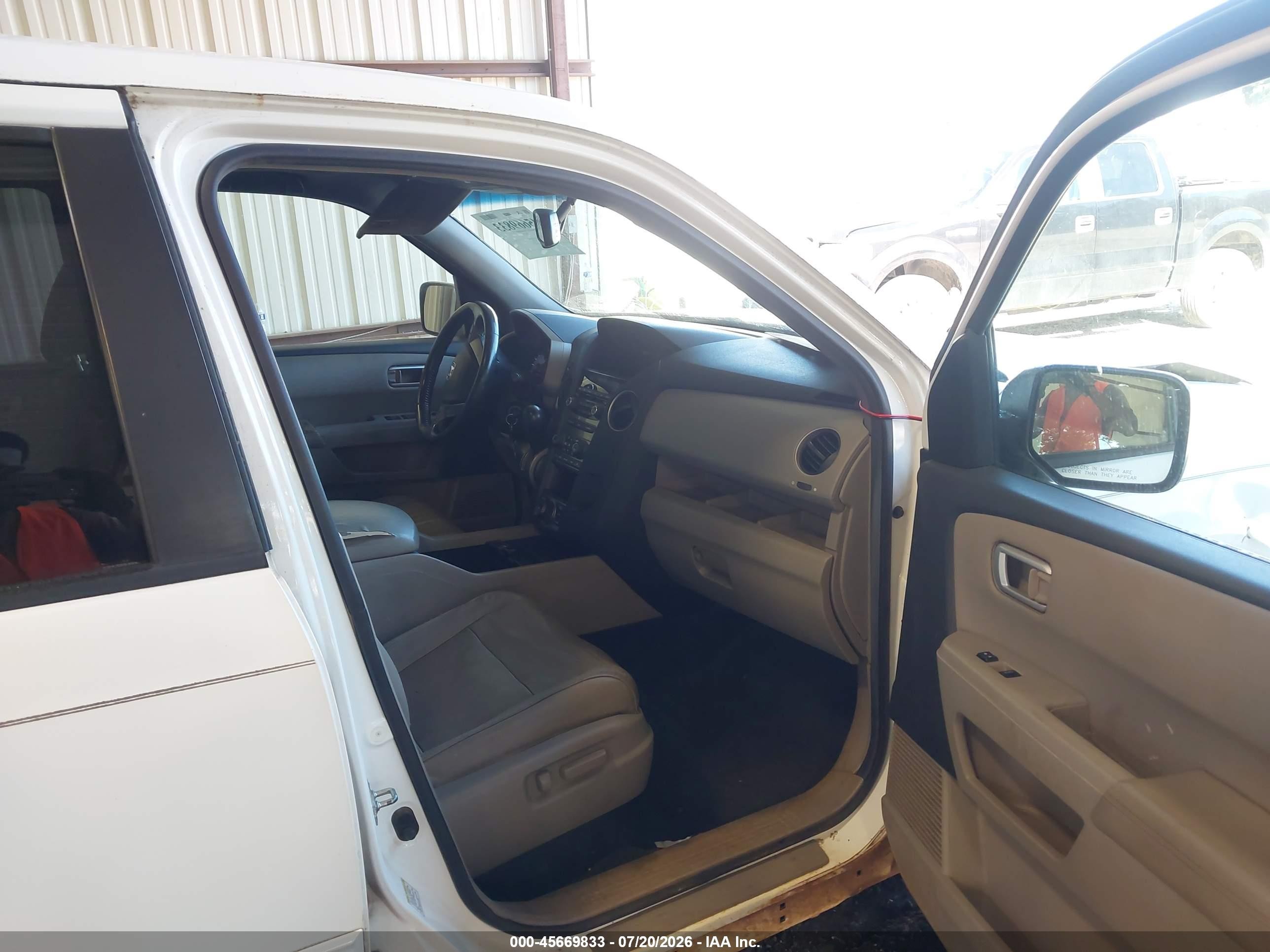 2012 Honda Pilot Ex-l White vin: 5FNYF4H75CB030644