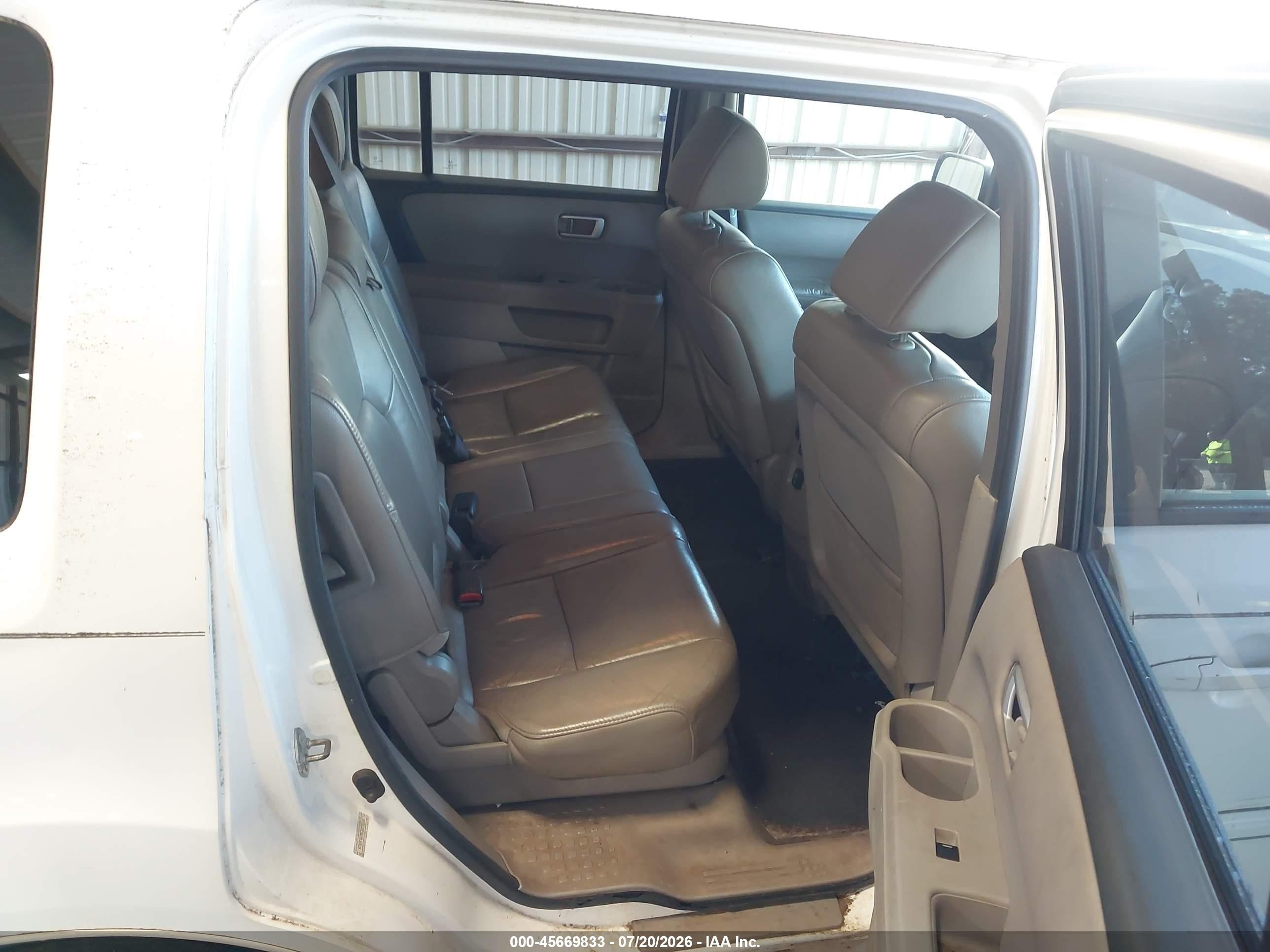 2012 Honda Pilot Ex-l White vin: 5FNYF4H75CB030644