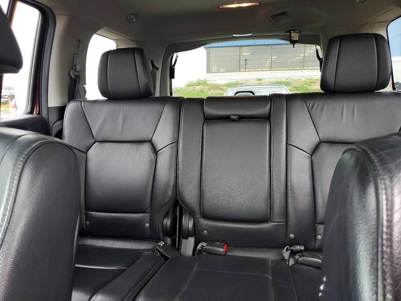 2012 Honda Pilot Exln Burgundy vin: 5FNYF4H75CB060372