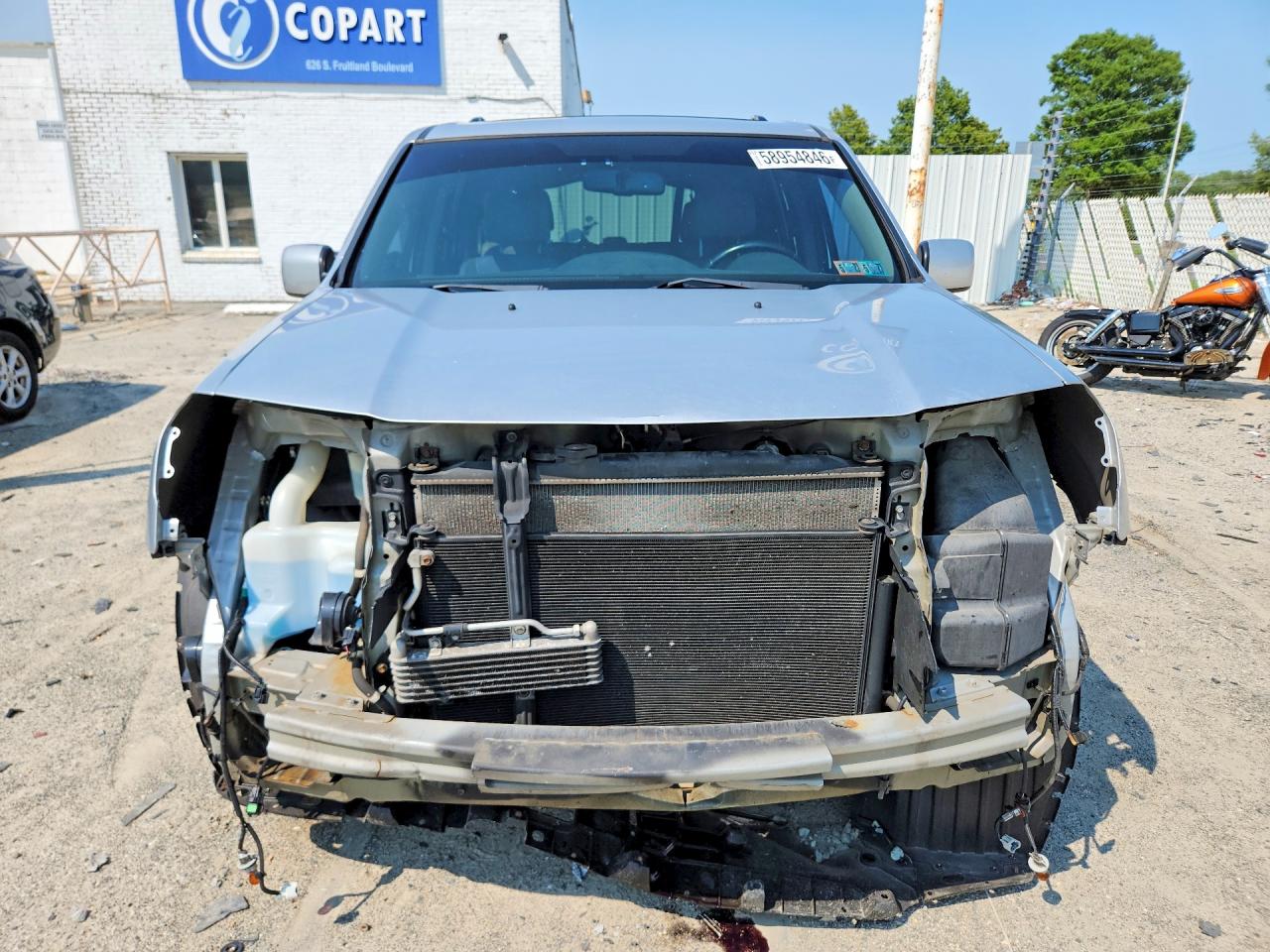 2013 Honda Pilot Exln Silver vin: 5FNYF4H75DB043184