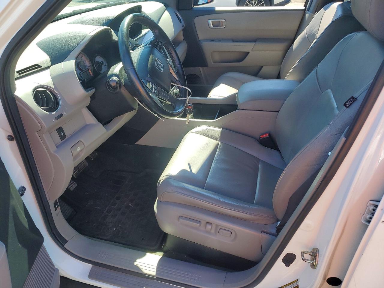 2014 Honda Pilot Exln White vin: 5FNYF4H75EB010963