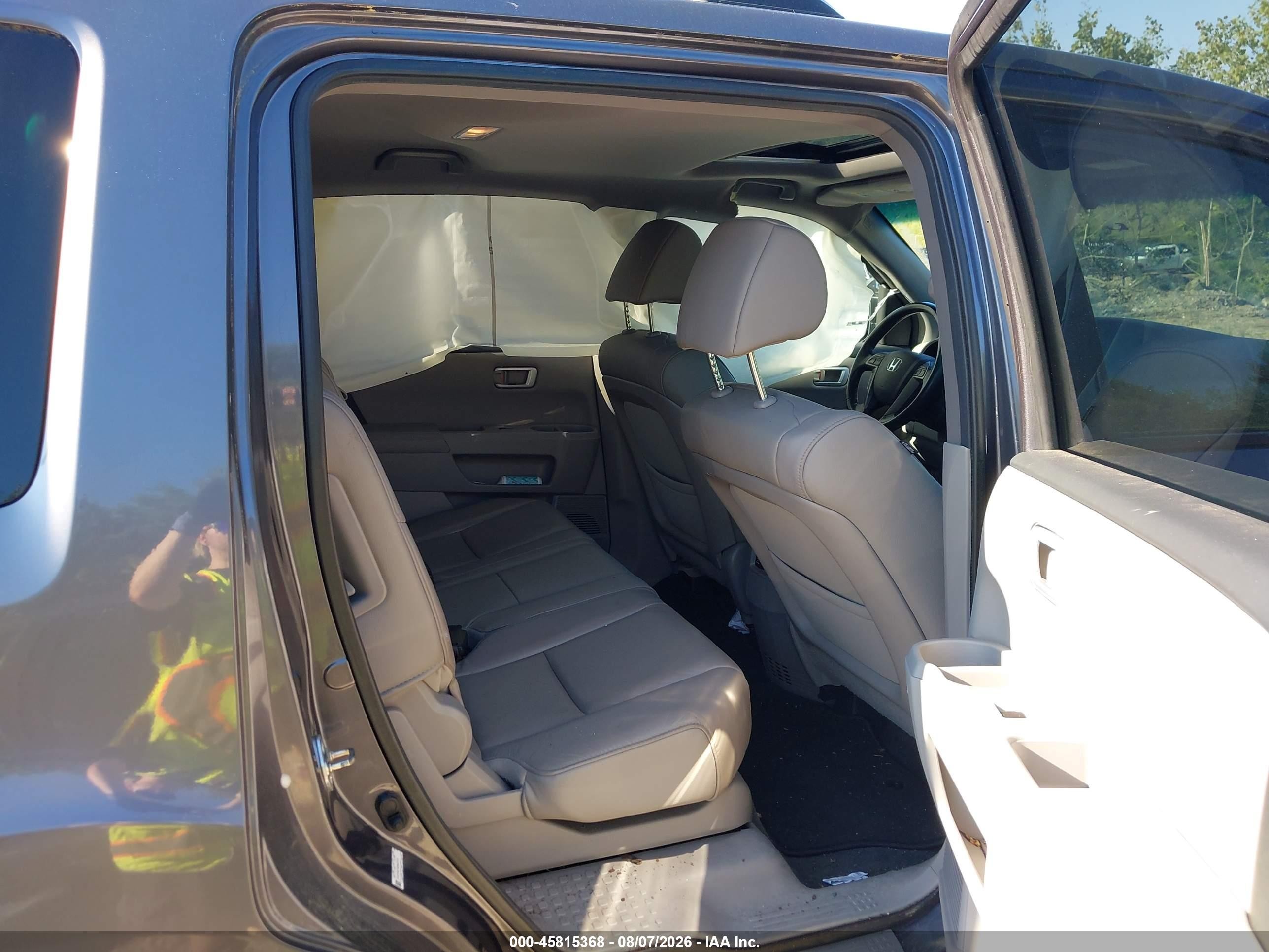 2014 Honda Pilot Ex-l Gray vin: 5FNYF4H75EB027570