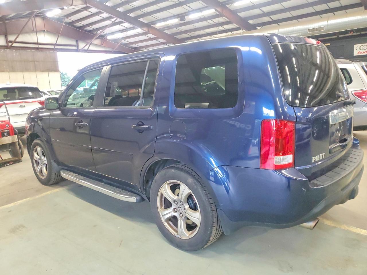 2014 Honda Pilot 4x4 Blue vin: 5FNYF4H75EB043770