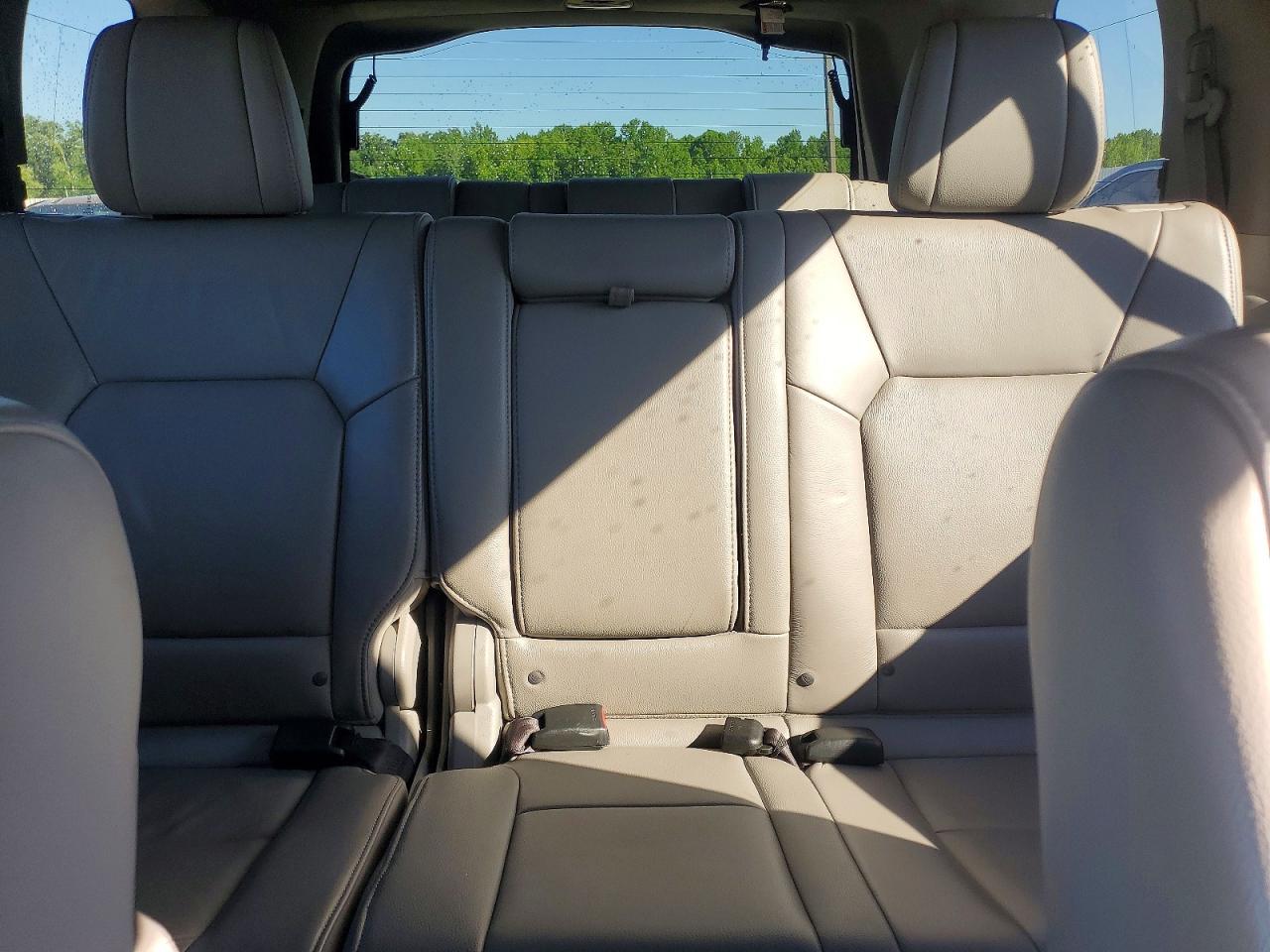 2015 Honda Pilot Exln Silver vin: 5FNYF4H75FB031703