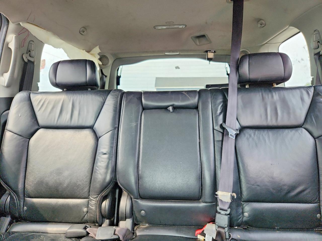 2011 Honda Pilot Exln Silver vin: 5FNYF4H76BB086025