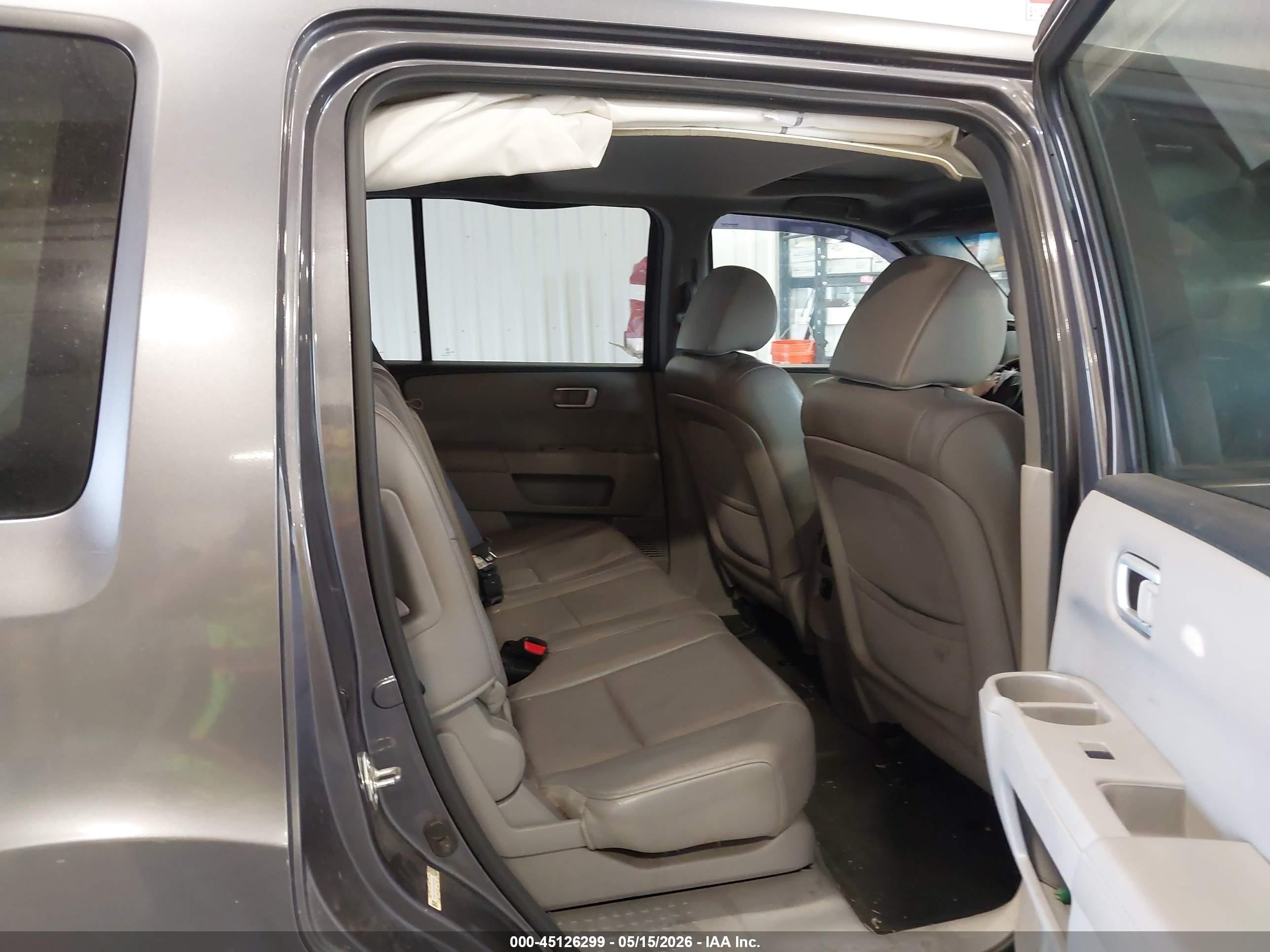 2015 Honda Pilot Ex-l Gray vin: 5FNYF4H76FB054889