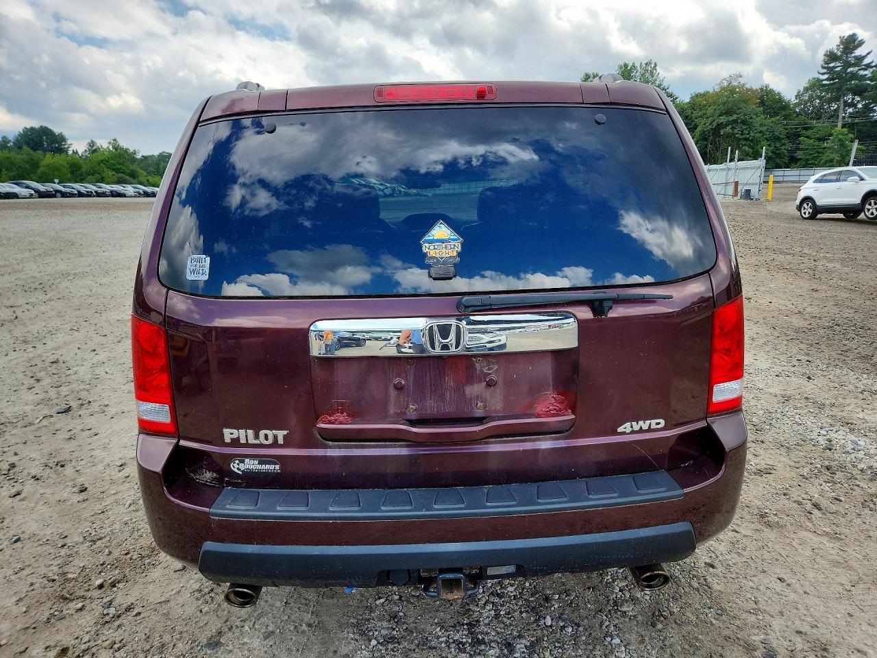 2011 Honda Pilot Exln Burgundy vin: 5FNYF4H77BB006196