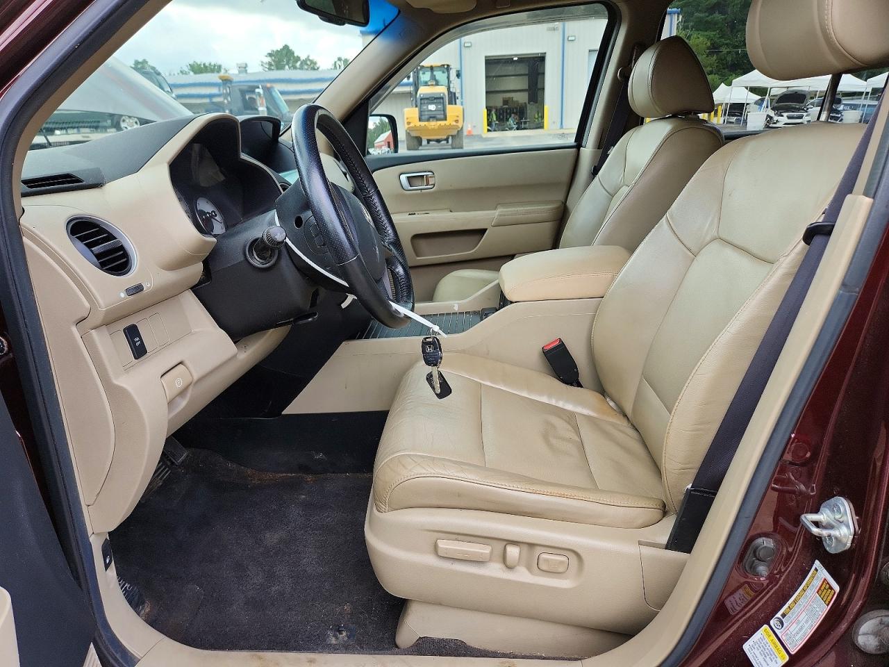 2011 Honda Pilot Exln Burgundy vin: 5FNYF4H77BB006196