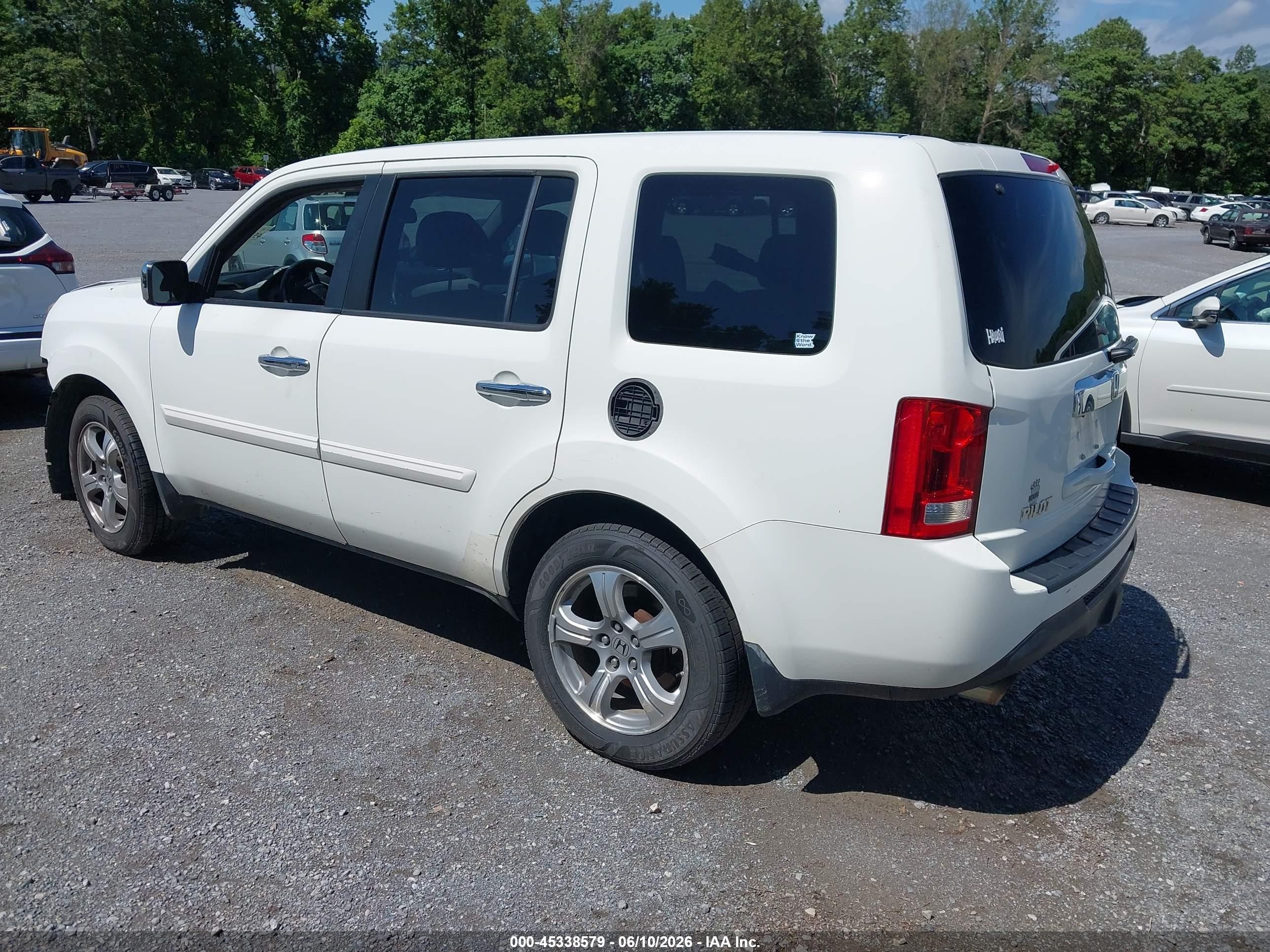 2014 Honda Pilot Ex-l White vin: 5FNYF4H77EB055452