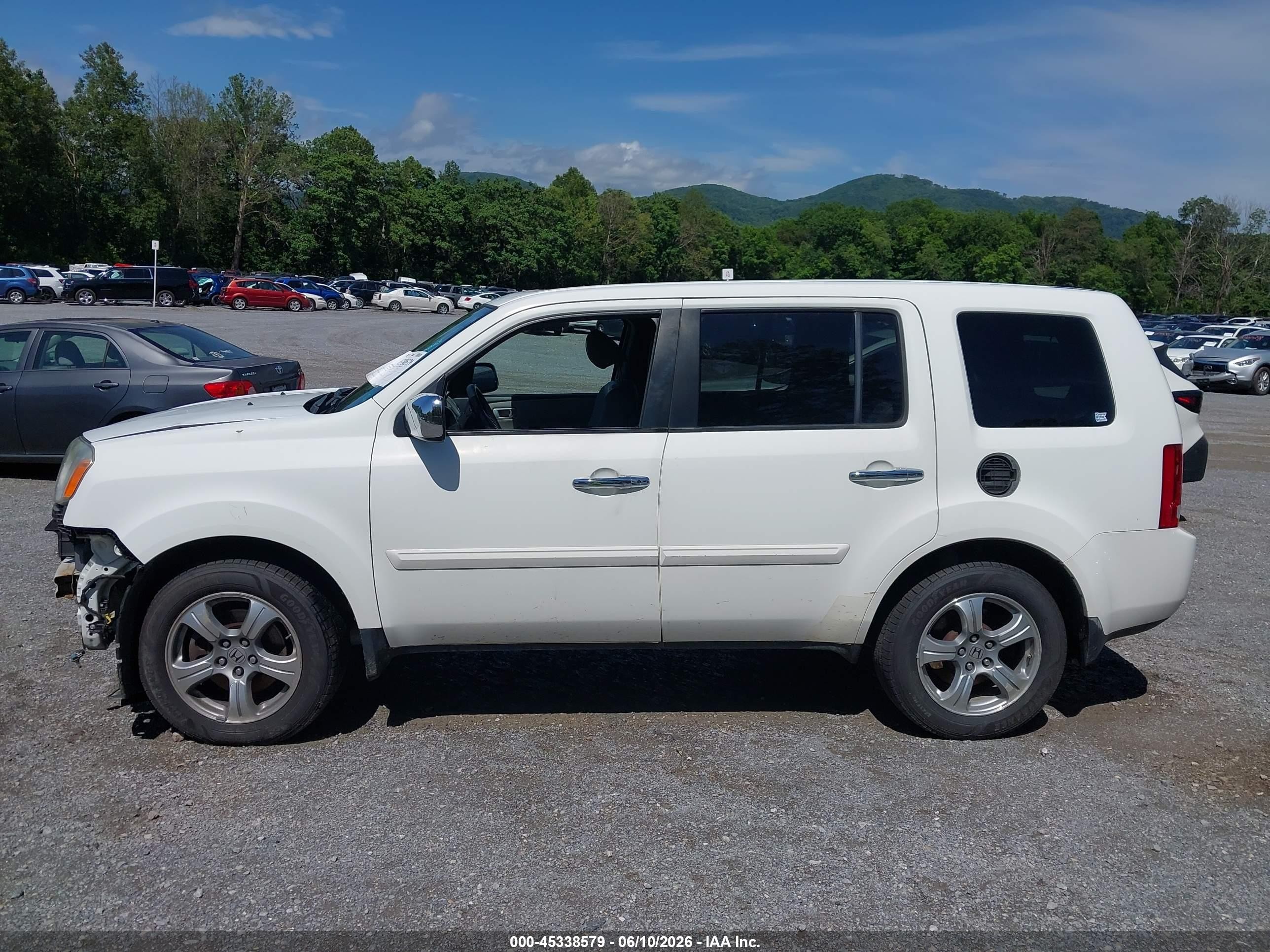 2014 Honda Pilot Ex-l White vin: 5FNYF4H77EB055452