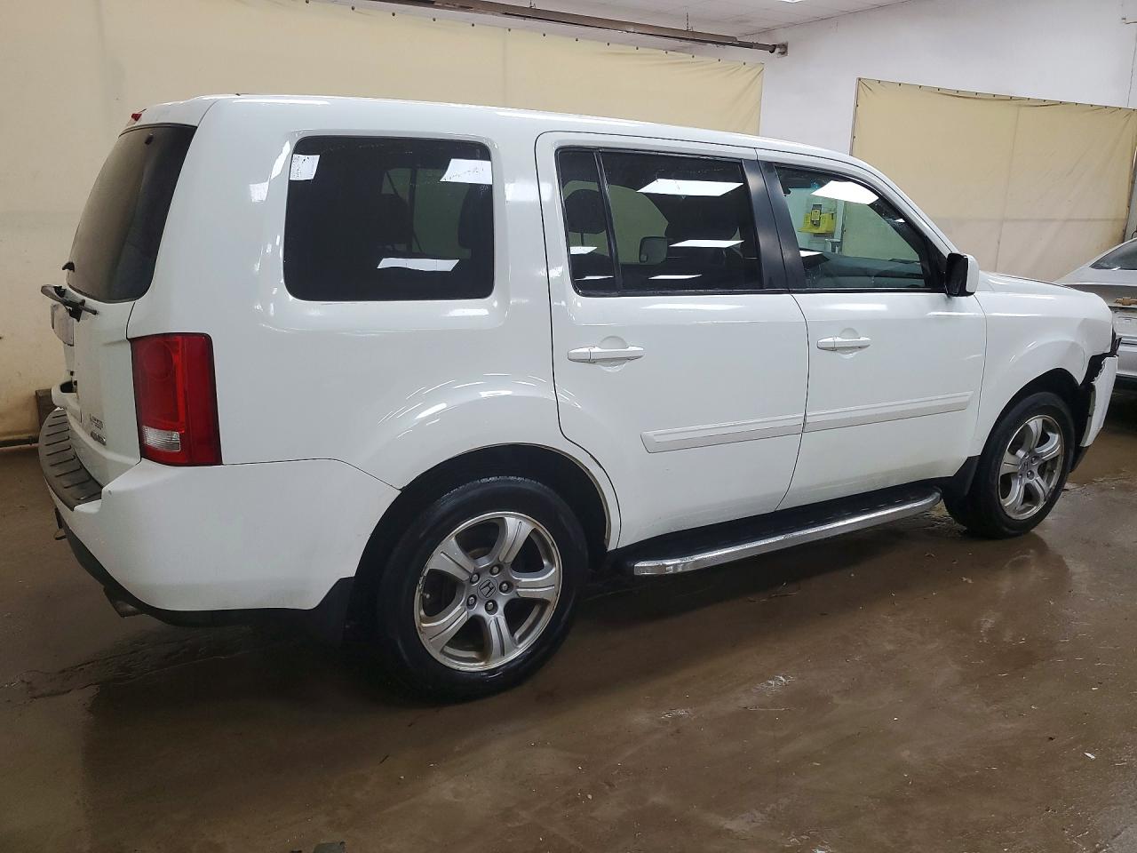 2015 Honda Pilot Exln Белый vin: 5FNYF4H77FB024316