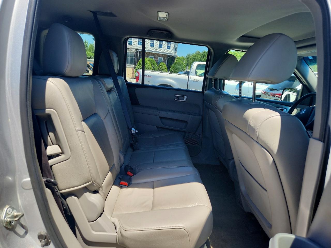 2015 Honda Pilot Exln Silver vin: 5FNYF4H78FB006035