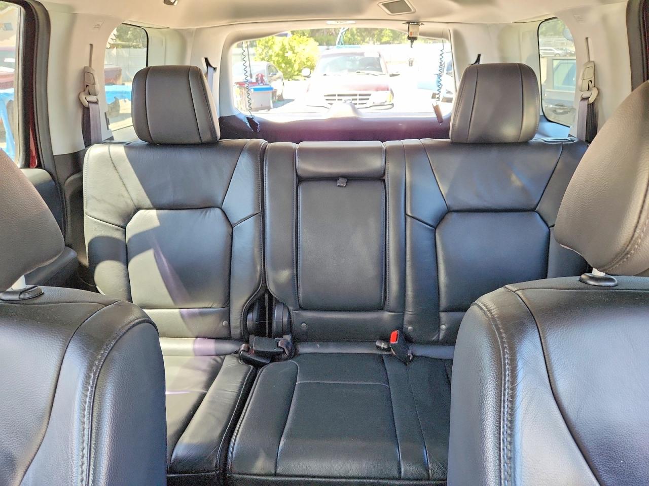 2015 Honda Pilot Exln Maroon vin: 5FNYF4H78FB043831