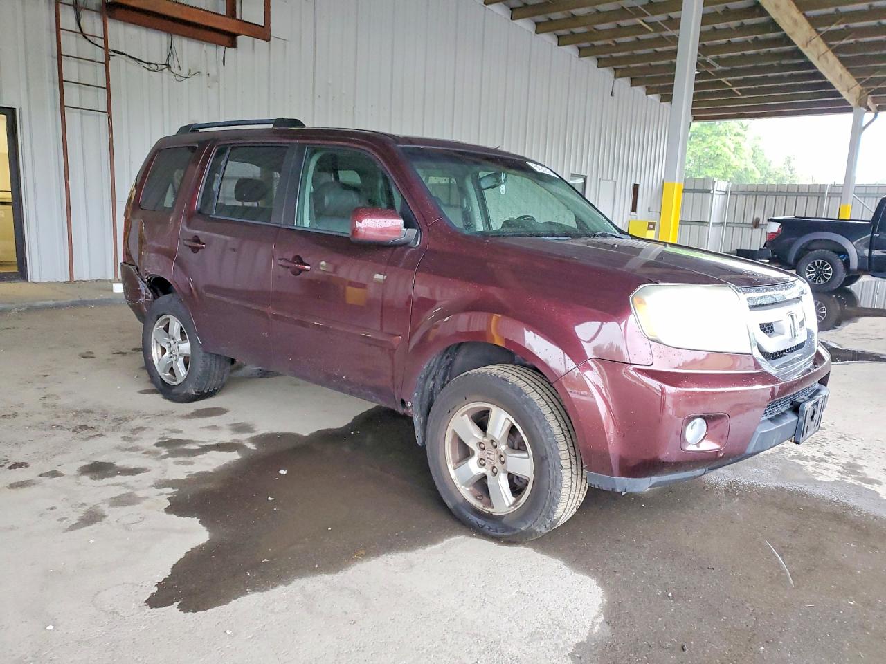 2011 Honda Pilot Exln Burgundy vin: 5FNYF4H79BB008094