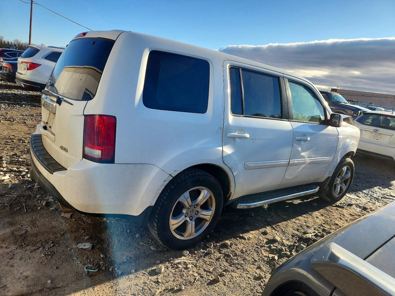 2012 Honda Pilot Exln White vin: 5FNYF4H79CB017783