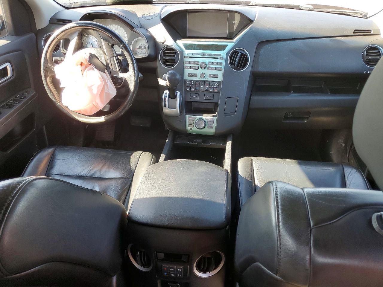2011 Honda Pilot Exln Burgundy vin: 5FNYF4H7XBB038107