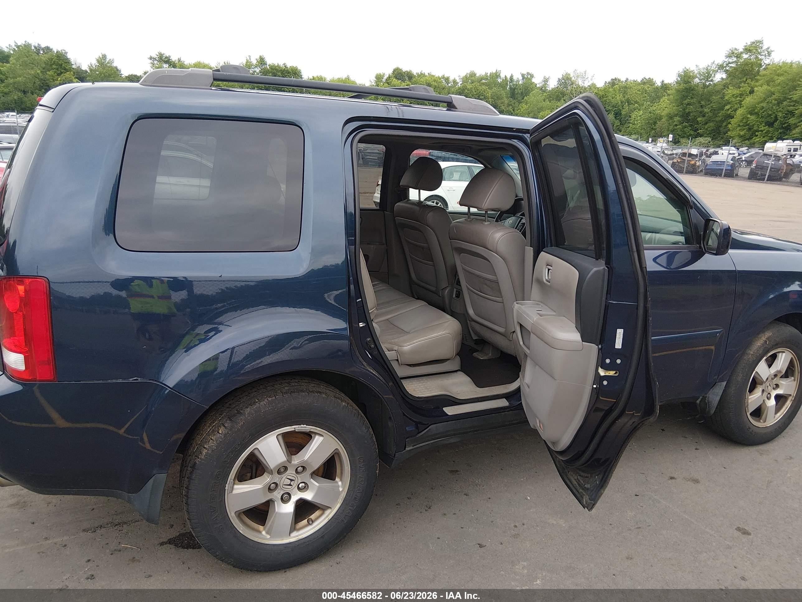 2011 Honda Pilot Ex-l Blue vin: 5FNYF4H7XBB048488