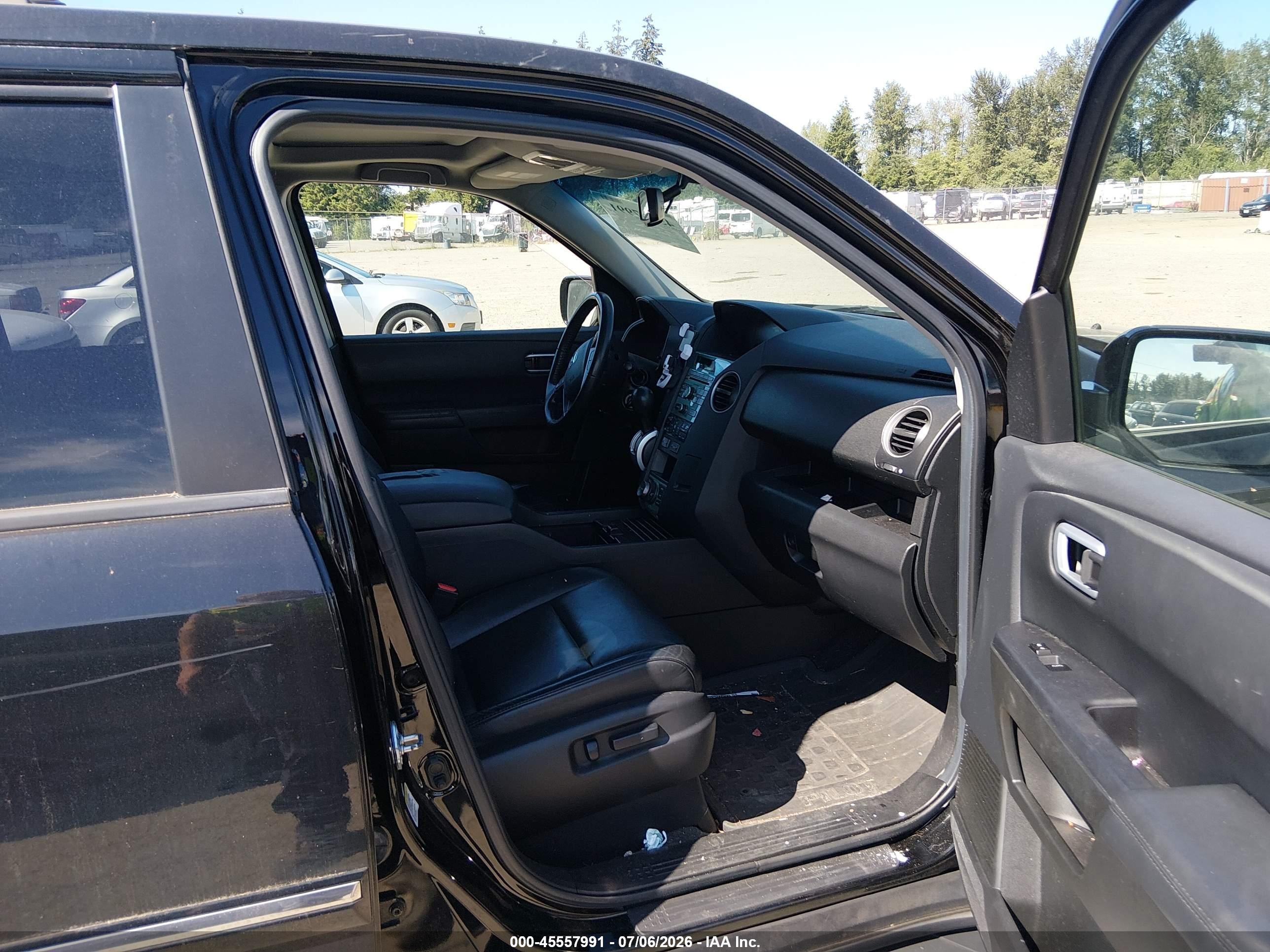 2010 Honda Pilot Touring Black vin: 5FNYF4H82AB038481