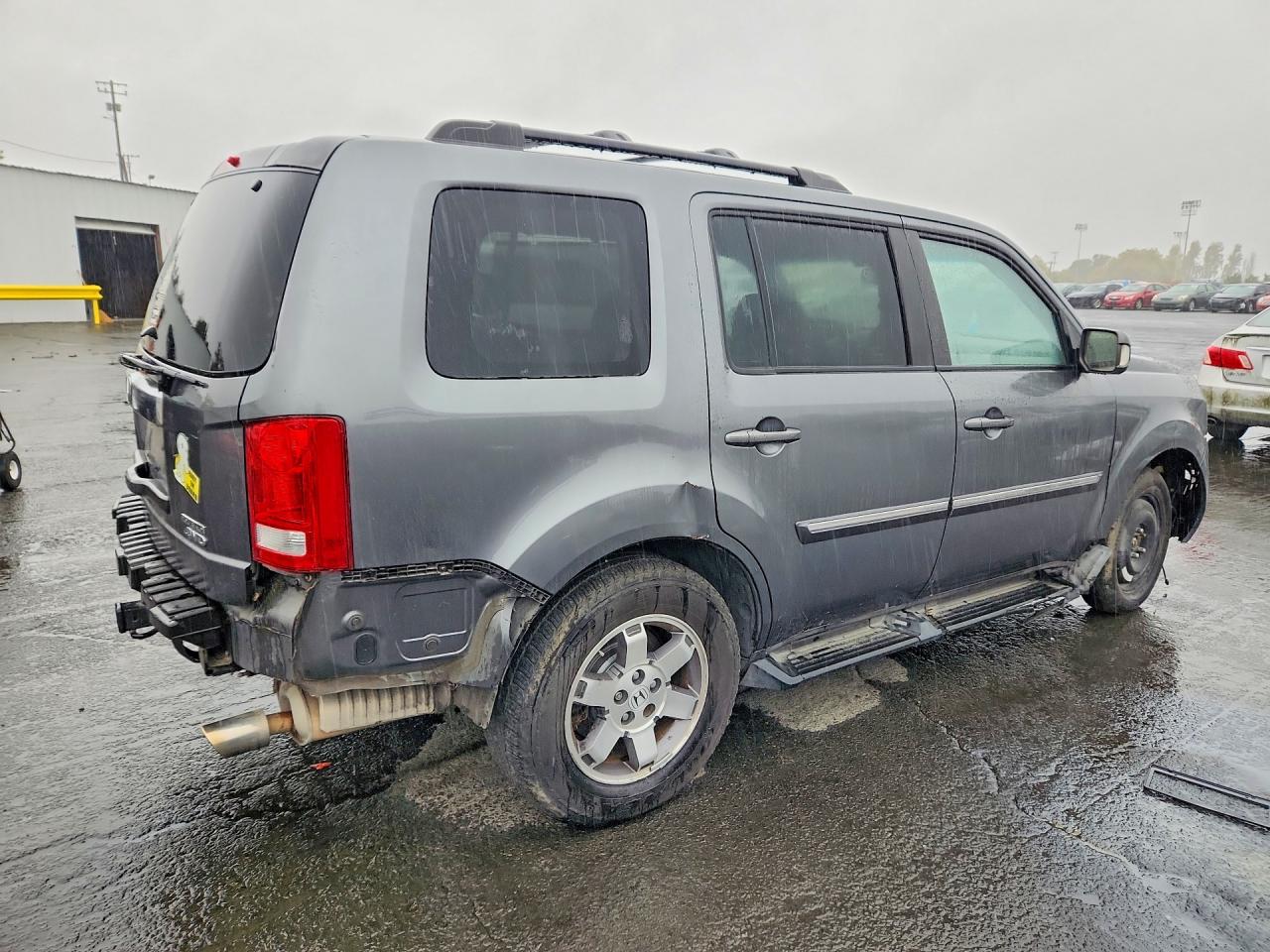 2010 Honda Pilot Touring Gray vin: 5FNYF4H86AB022218