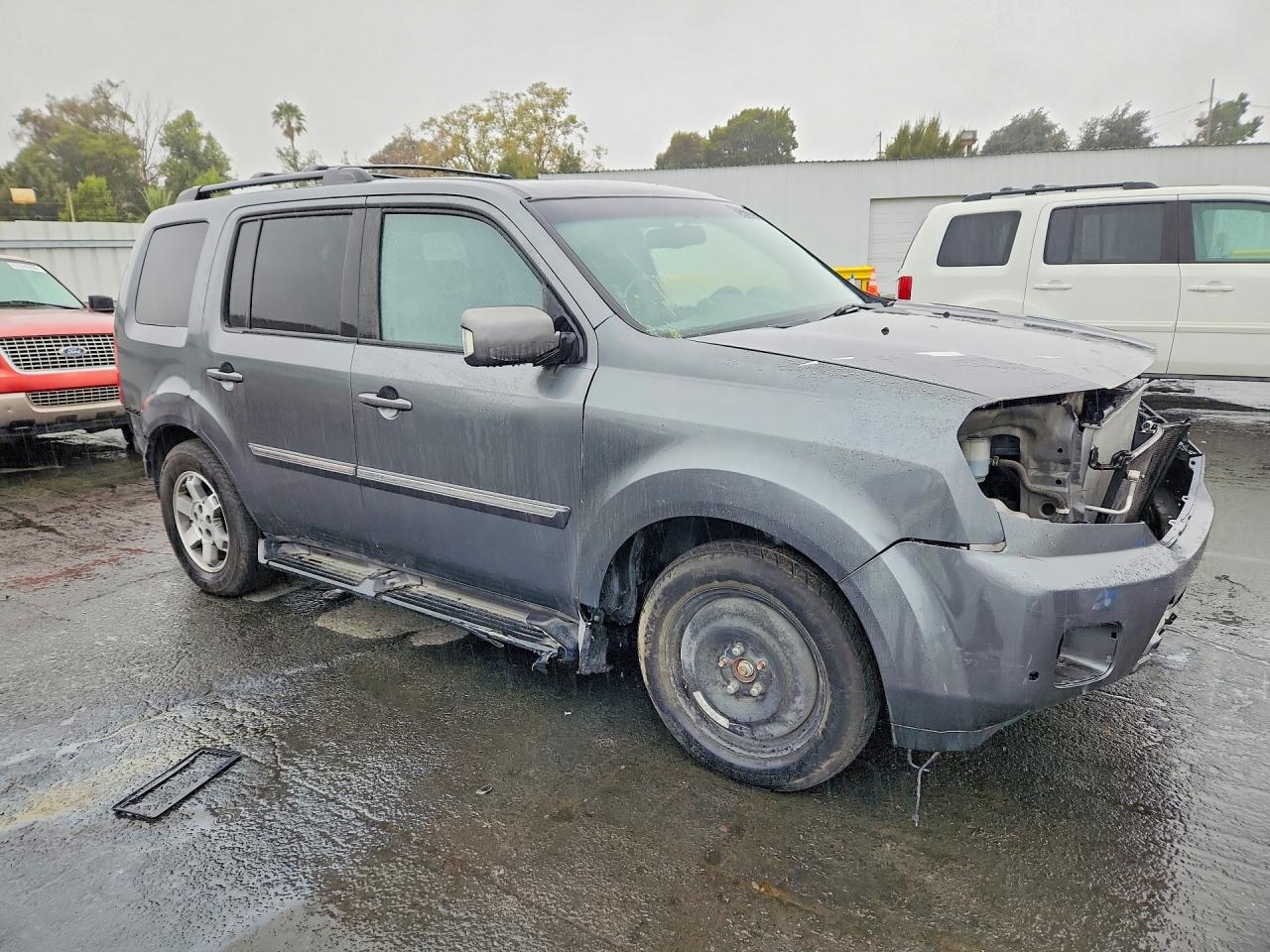 2010 Honda Pilot Touring Gray vin: 5FNYF4H86AB022218