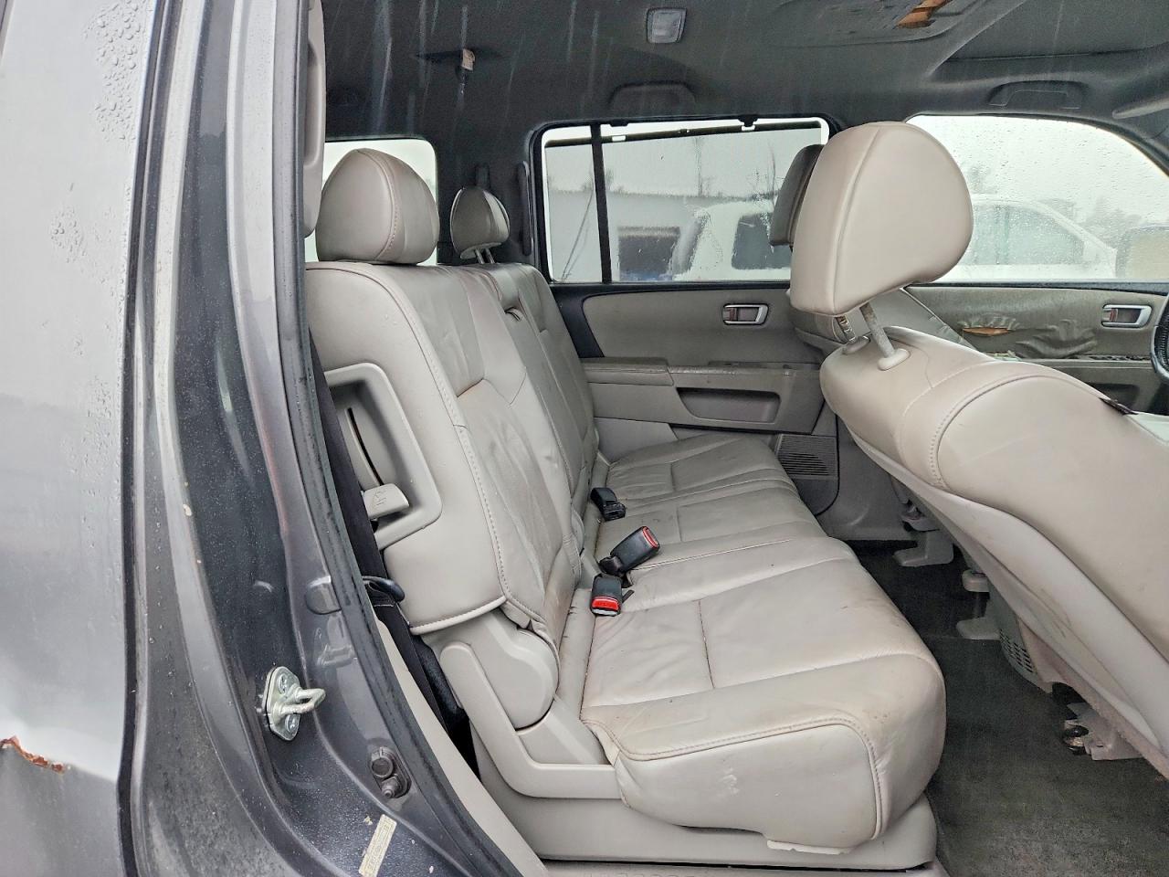2010 Honda Pilot Touring Gray vin: 5FNYF4H86AB022218