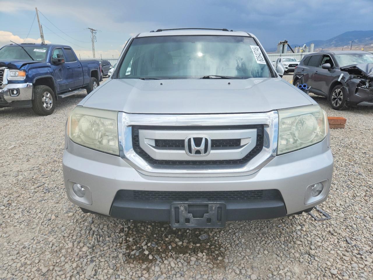 2010 Honda Pilot Touring Silver vin: 5FNYF4H86AB023160