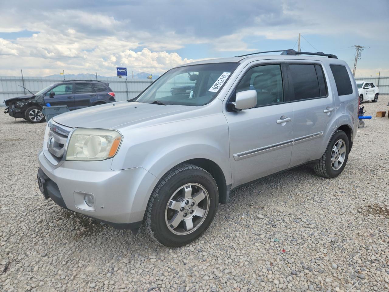 2010 Honda Pilot Touring Silver vin: 5FNYF4H86AB023160