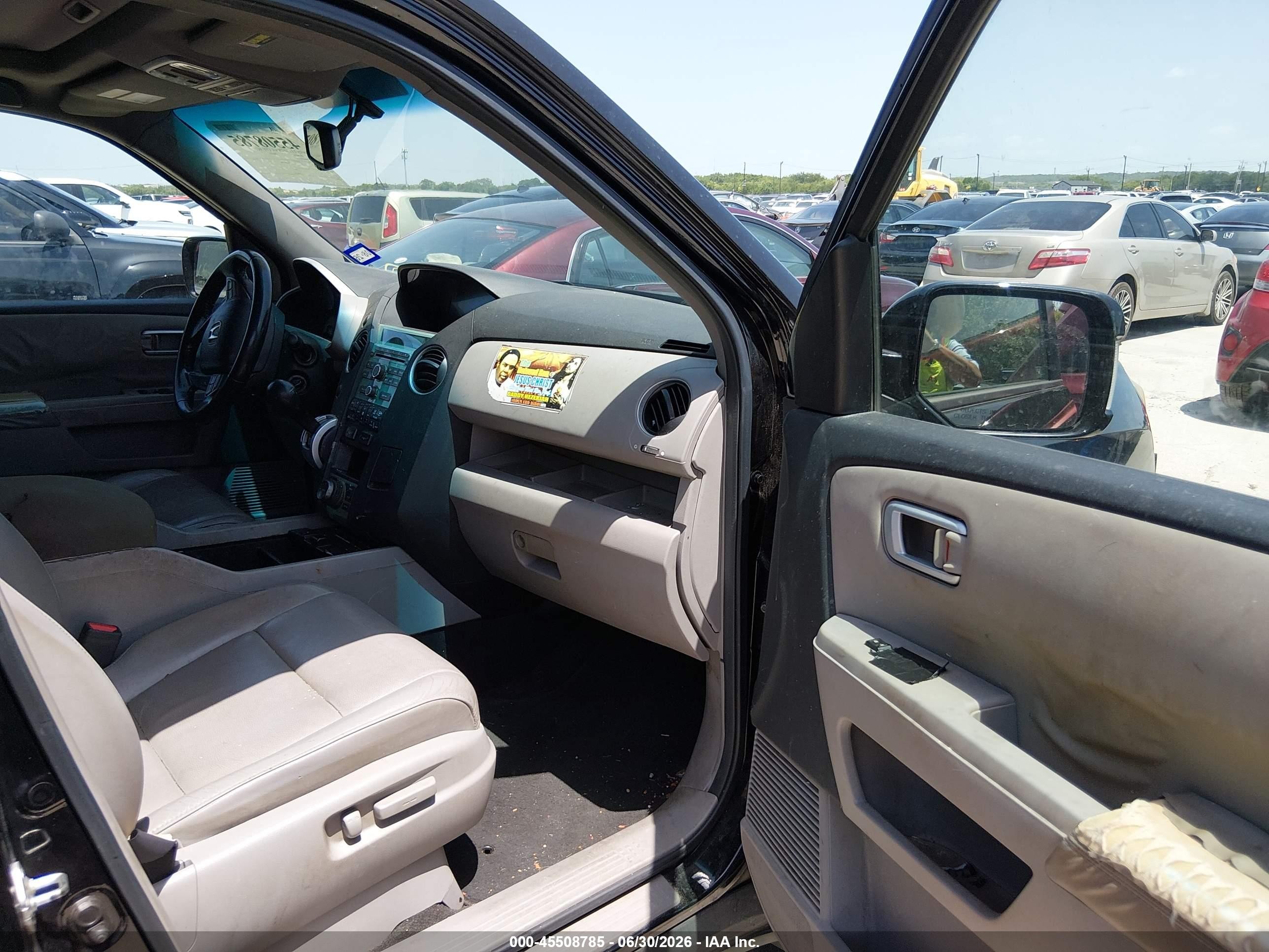 2010 Honda Pilot Touring Black vin: 5FNYF4H86AB025491