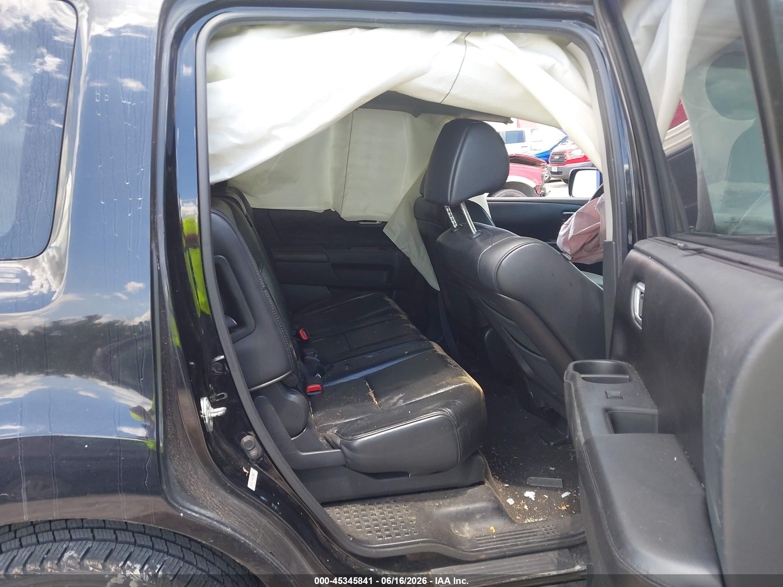 2010 Honda Pilot Touring Black vin: 5FNYF4H90AB020392