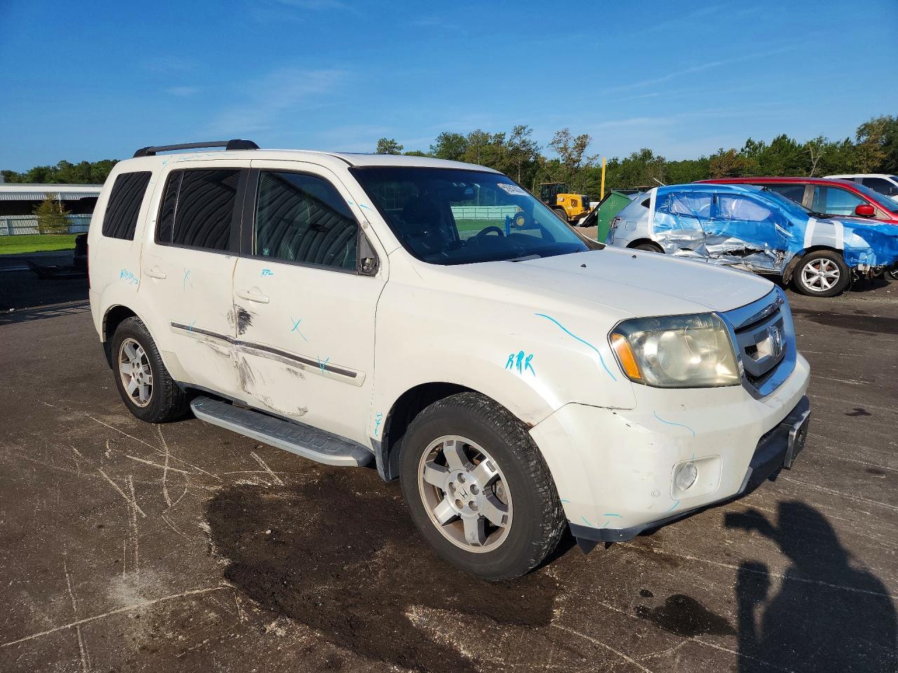 2011 Honda Pilot Touring White vin: 5FNYF4H90BB040210