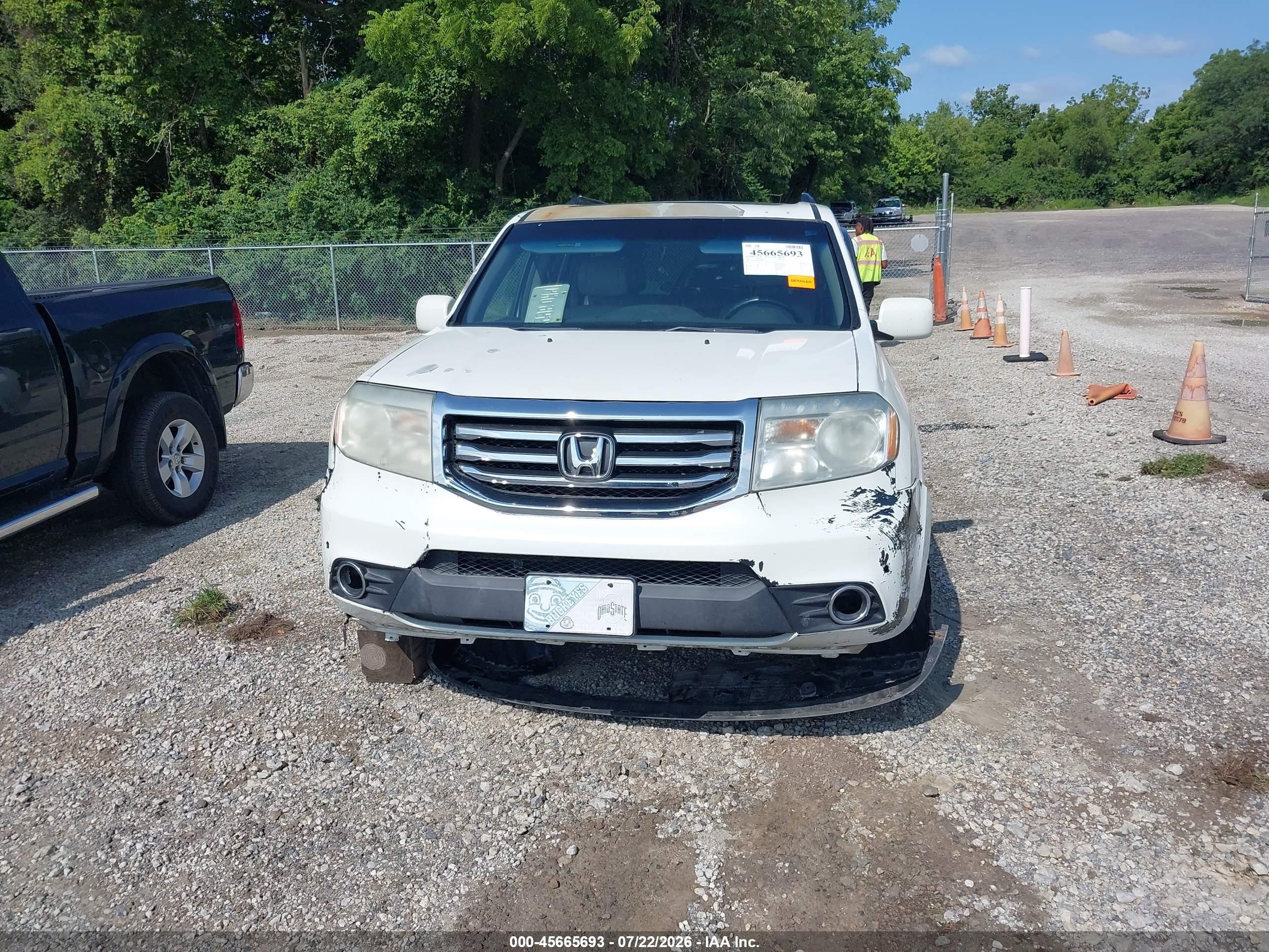 2012 Honda Pilot Touring Белый vin: 5FNYF4H90CB018175