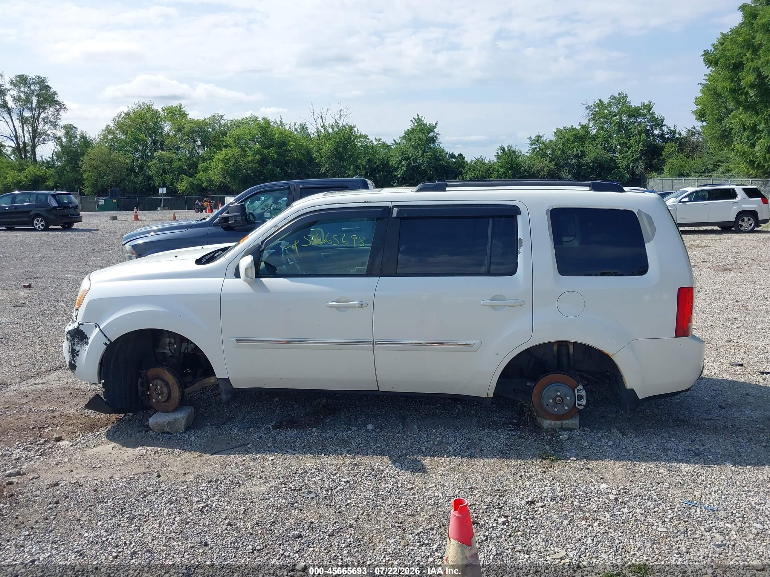 2012 Honda Pilot Touring Белый vin: 5FNYF4H90CB018175