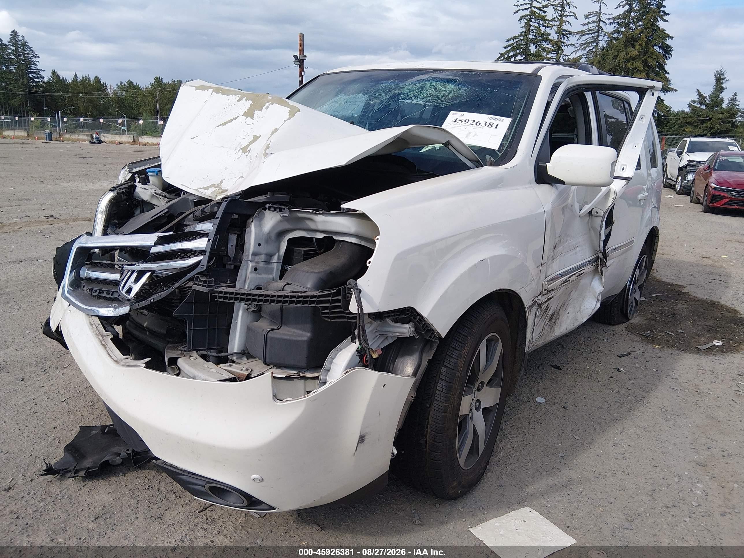 2012 Honda Pilot Touring White vin: 5FNYF4H90CB055436