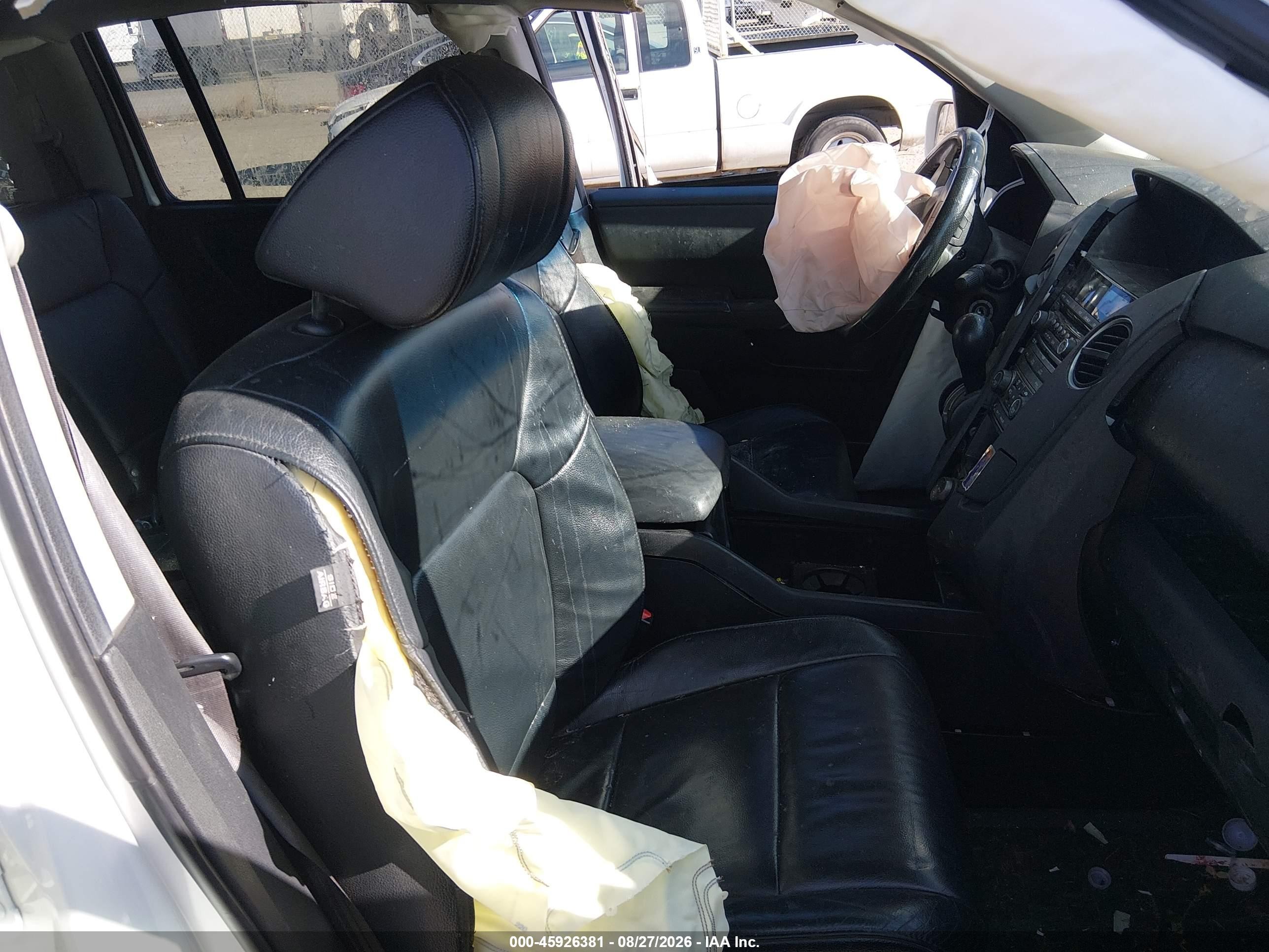 2012 Honda Pilot Touring White vin: 5FNYF4H90CB055436