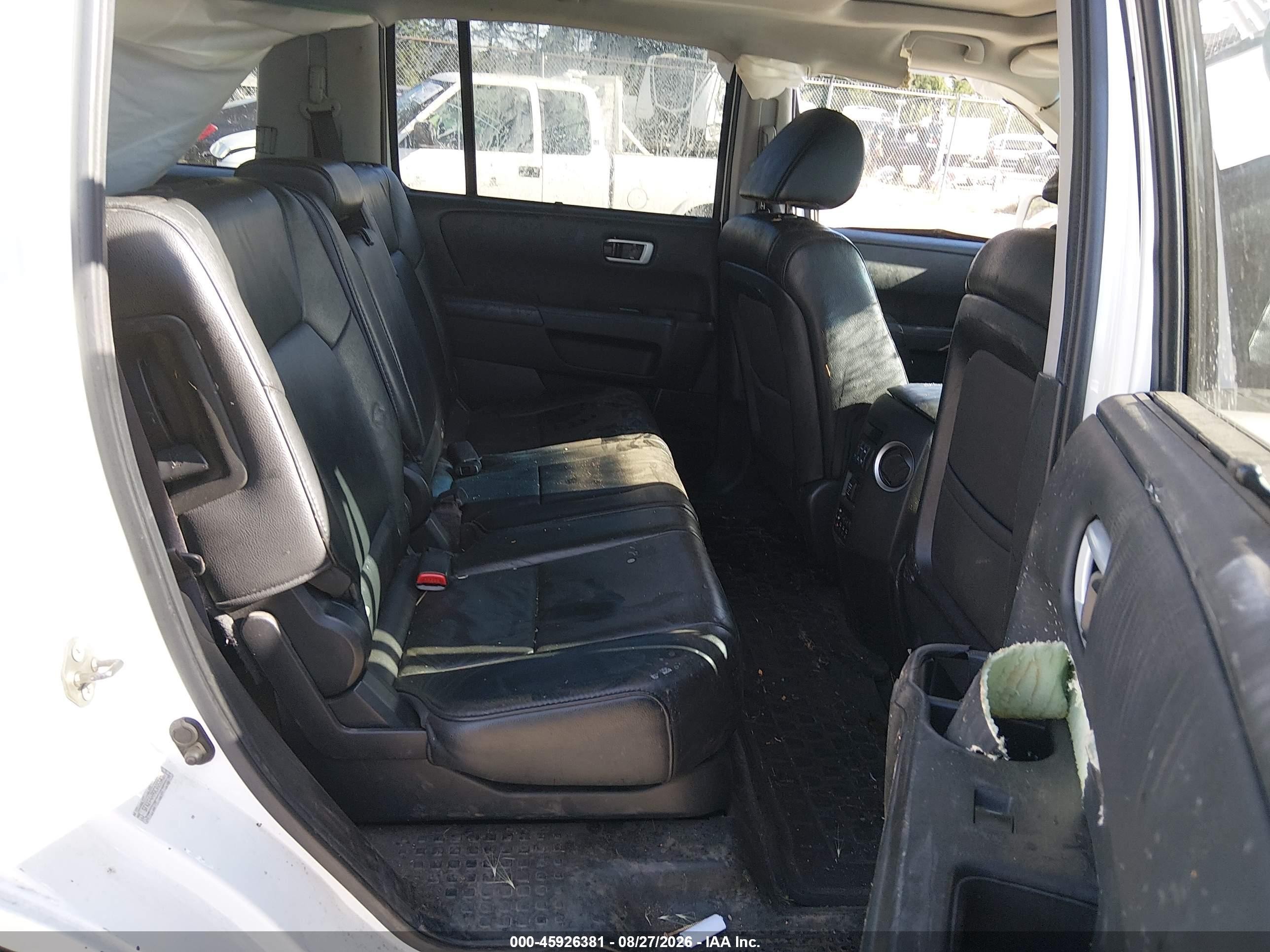 2012 Honda Pilot Touring White vin: 5FNYF4H90CB055436