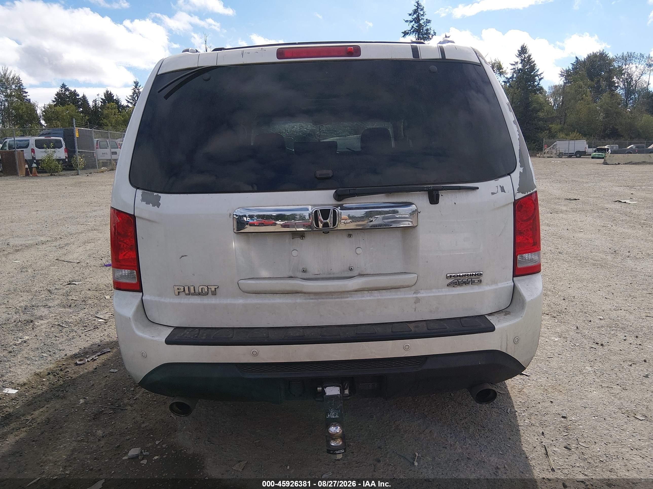 2012 Honda Pilot Touring White vin: 5FNYF4H90CB055436