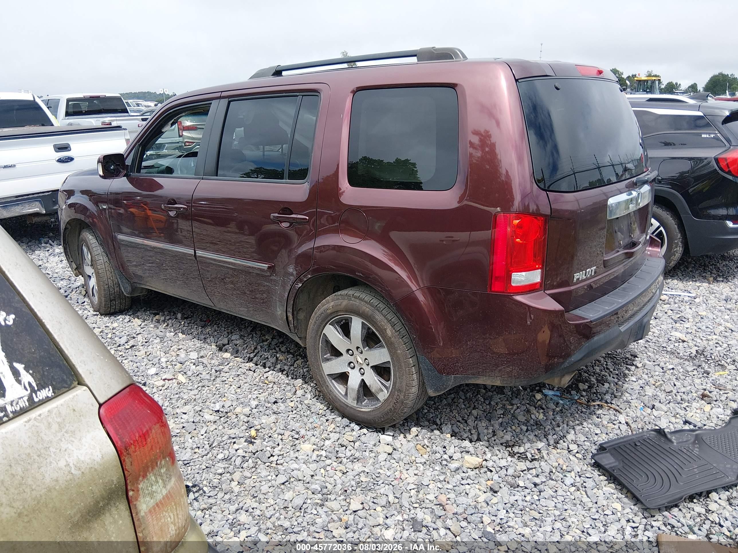 2012 Honda Pilot Touring Burgundy vin: 5FNYF4H90CB065514