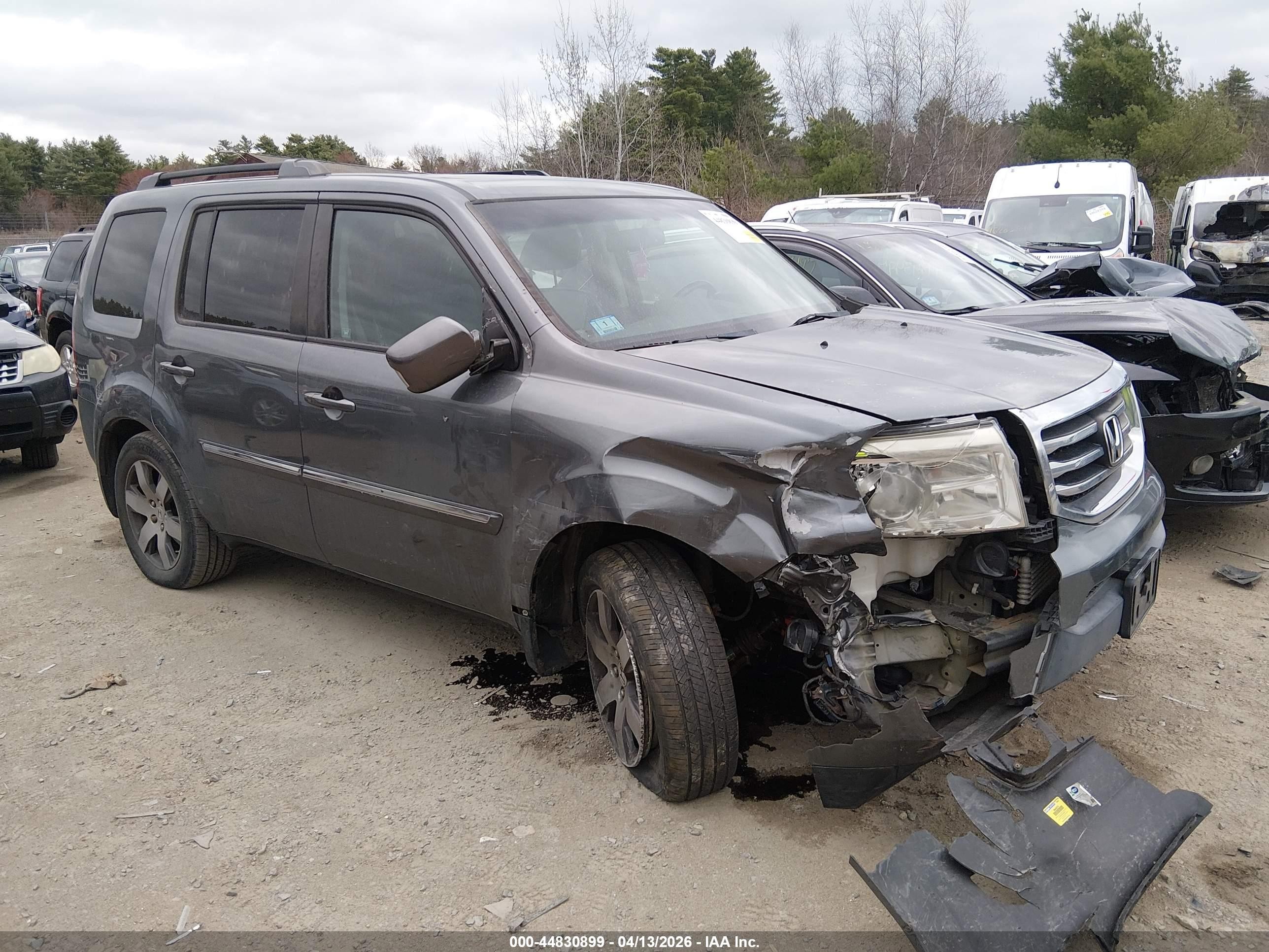 2012 Honda Pilot Touring Gray vin: 5FNYF4H90CB067182
