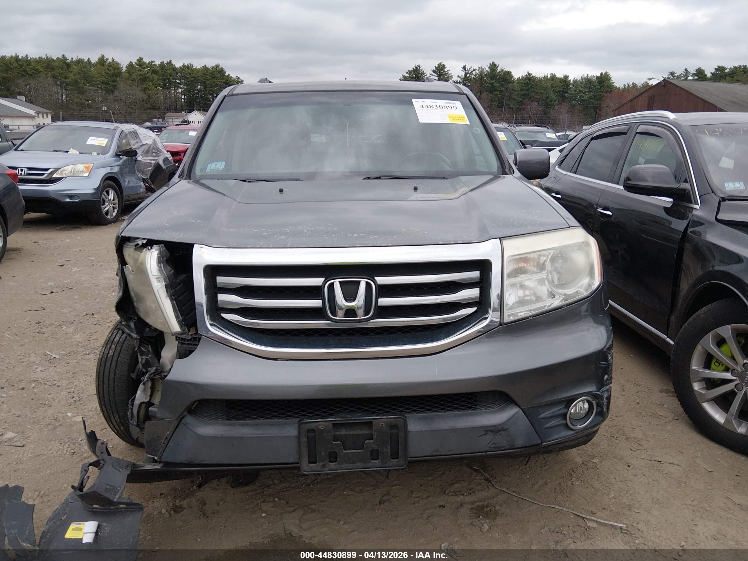2012 Honda Pilot Touring Gray vin: 5FNYF4H90CB067182