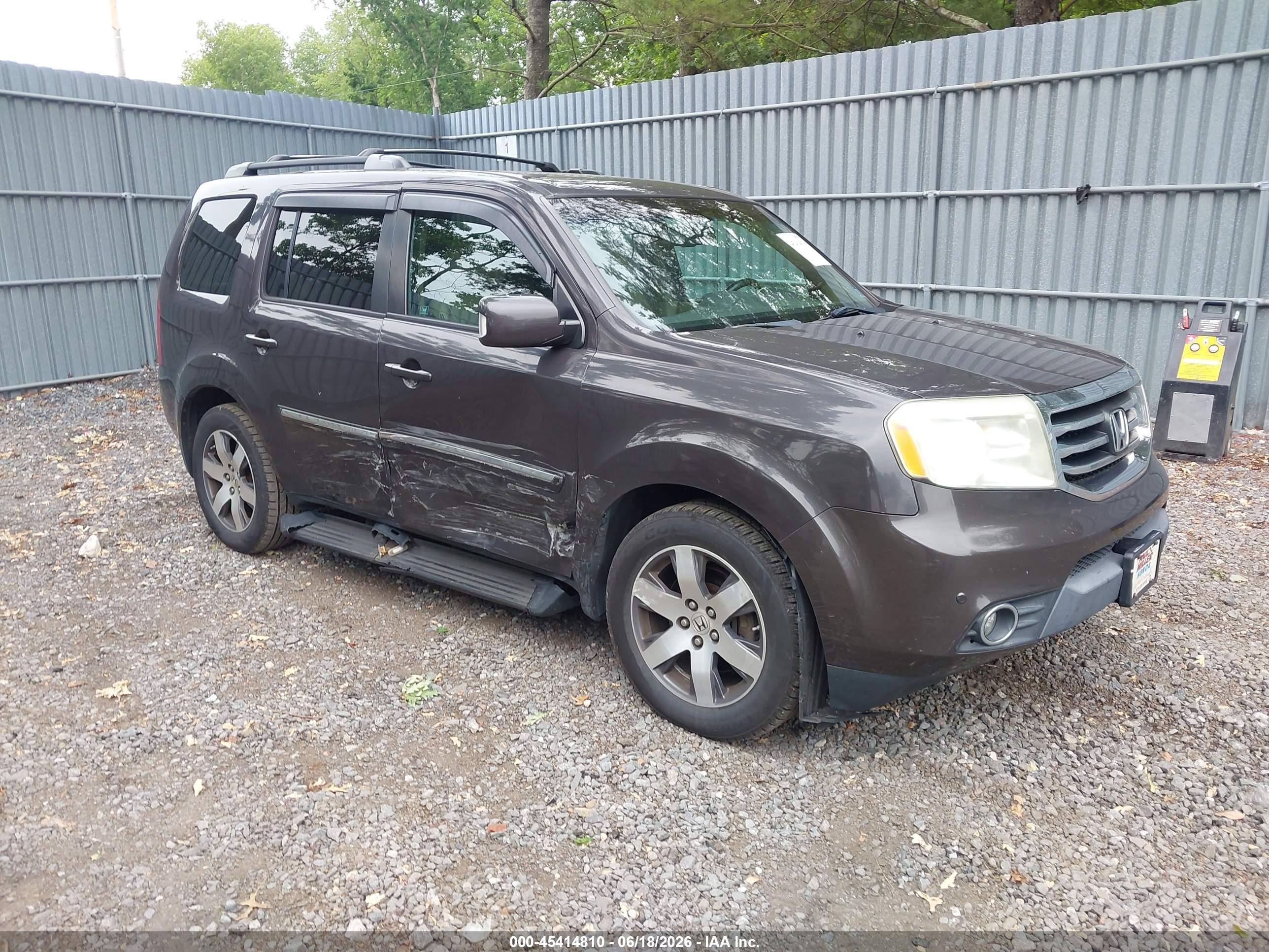 2012 Honda Pilot Touring Gray vin: 5FNYF4H90CB071779