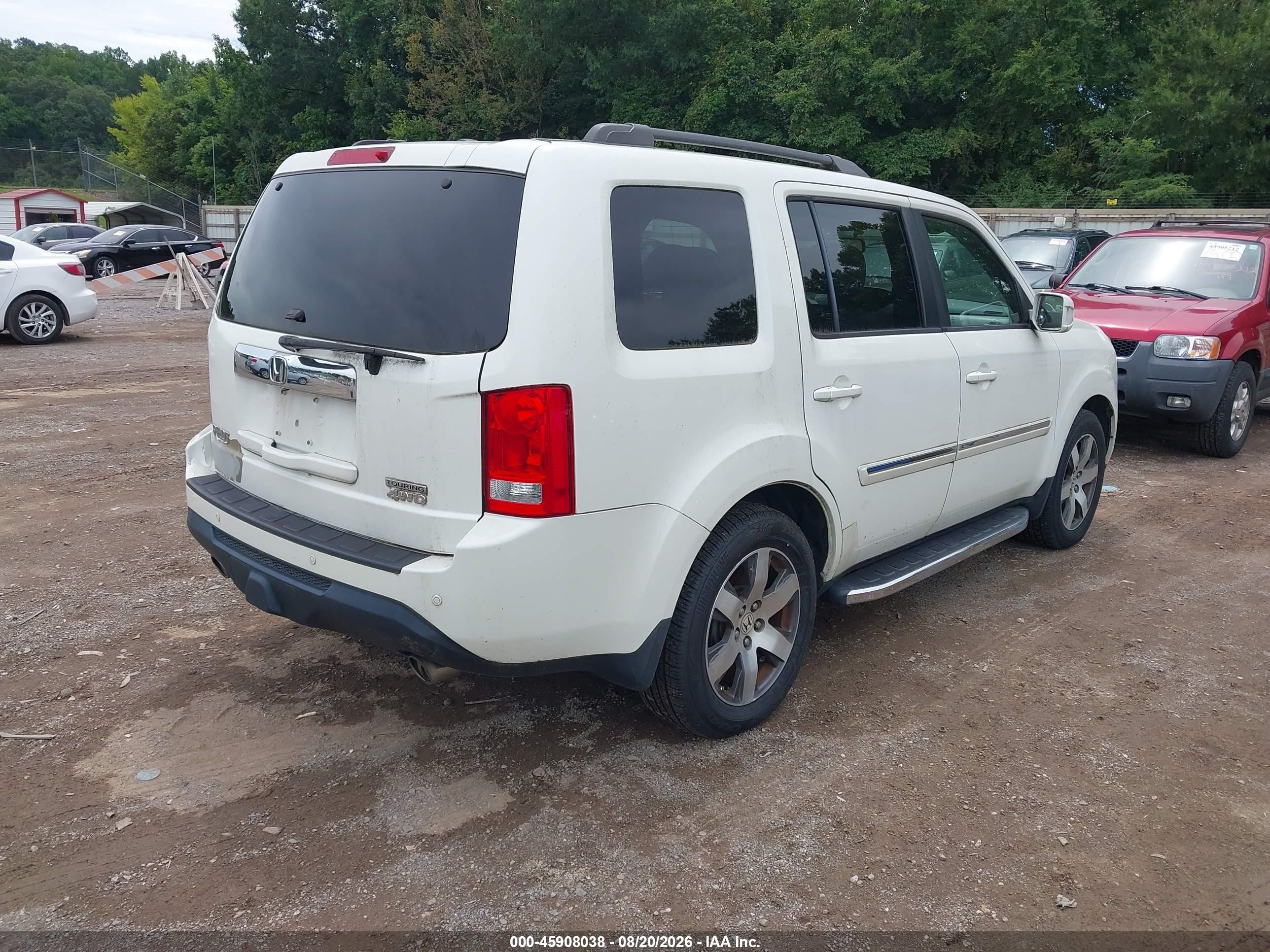 2013 Honda Pilot Touring White vin: 5FNYF4H90DB026293