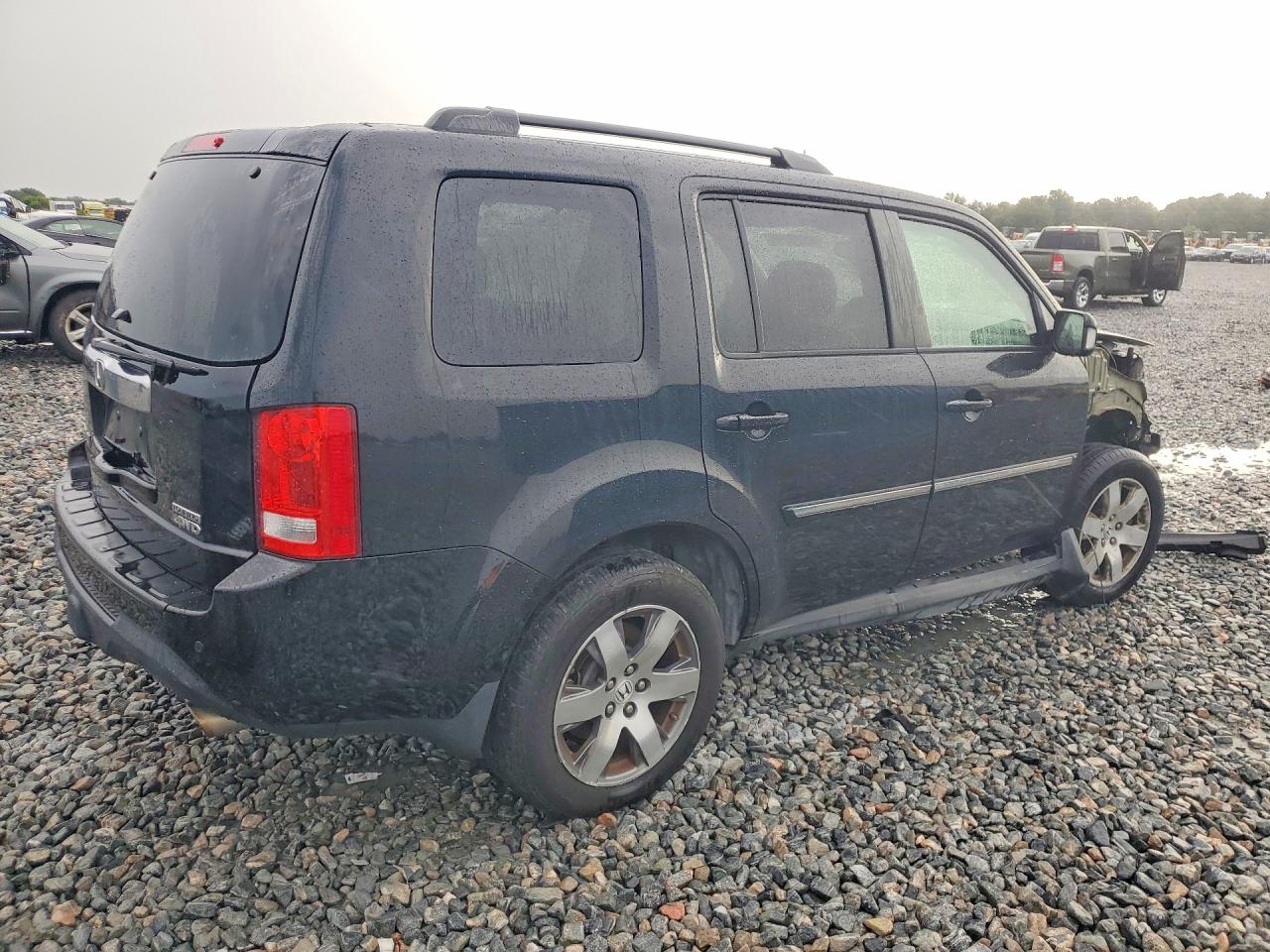 2013 Honda Pilot Touring Черный vin: 5FNYF4H90DB026746