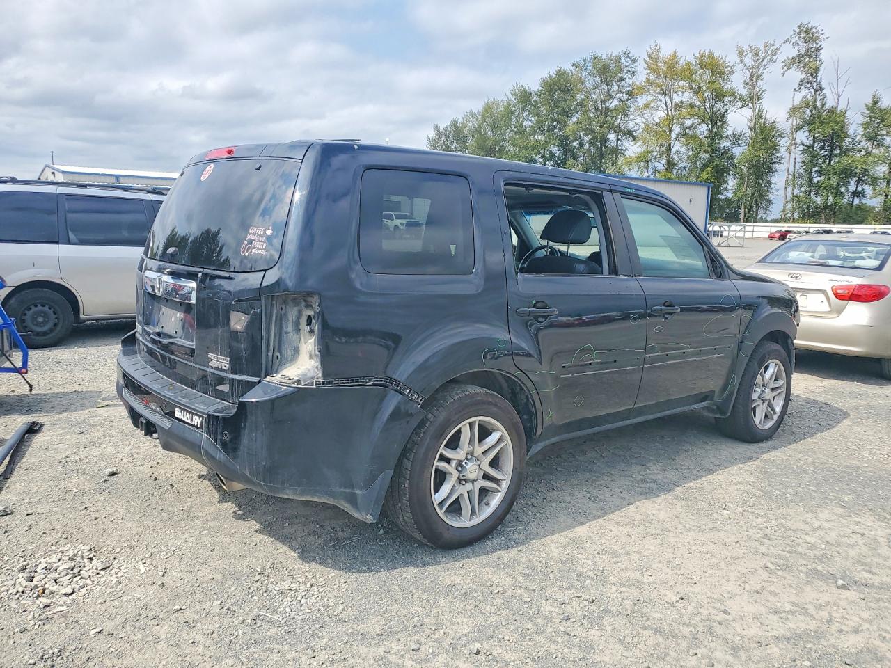 2014 Honda Pilot Touring Black vin: 5FNYF4H90EB019801