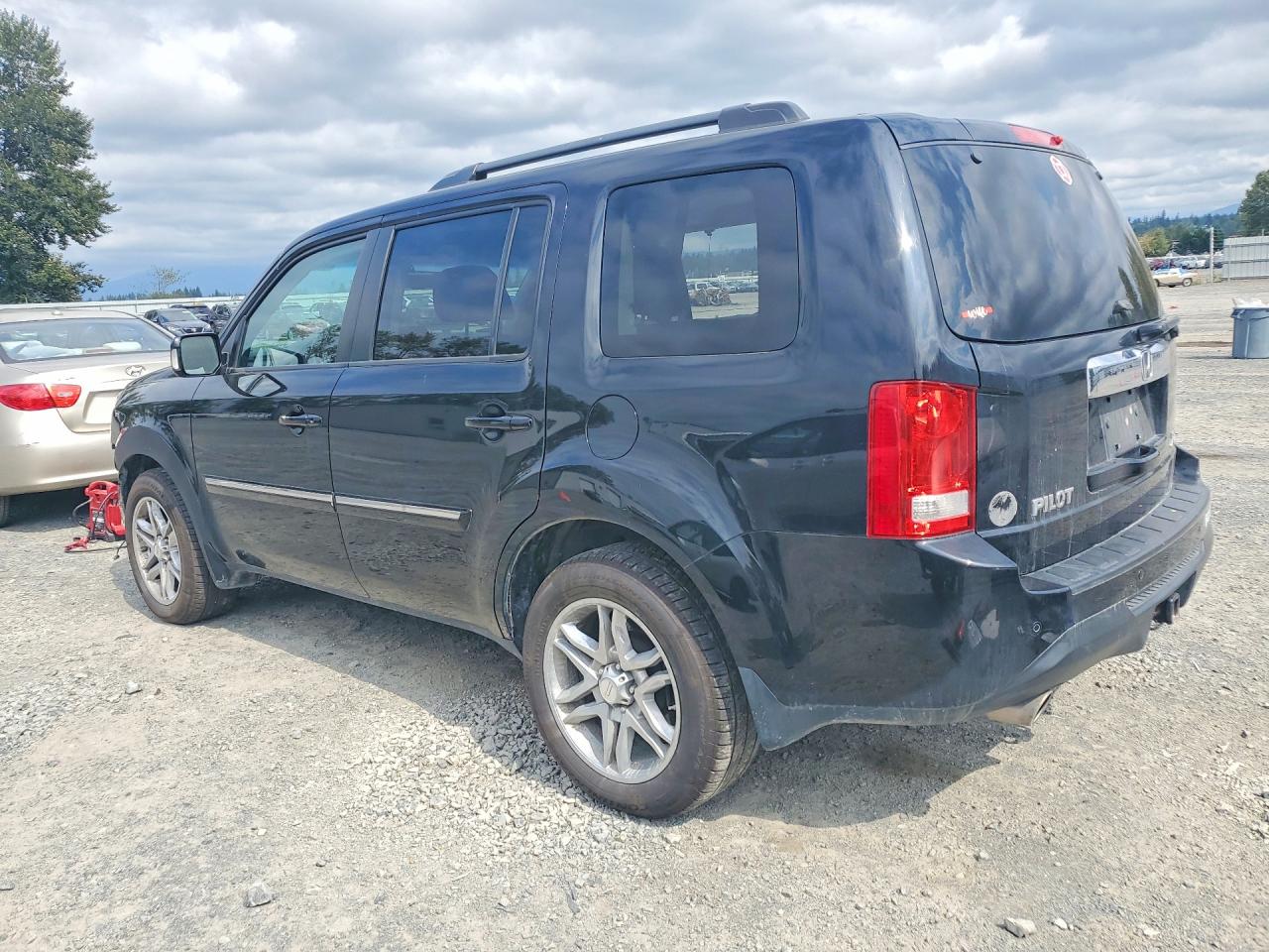 2014 Honda Pilot Touring Black vin: 5FNYF4H90EB019801