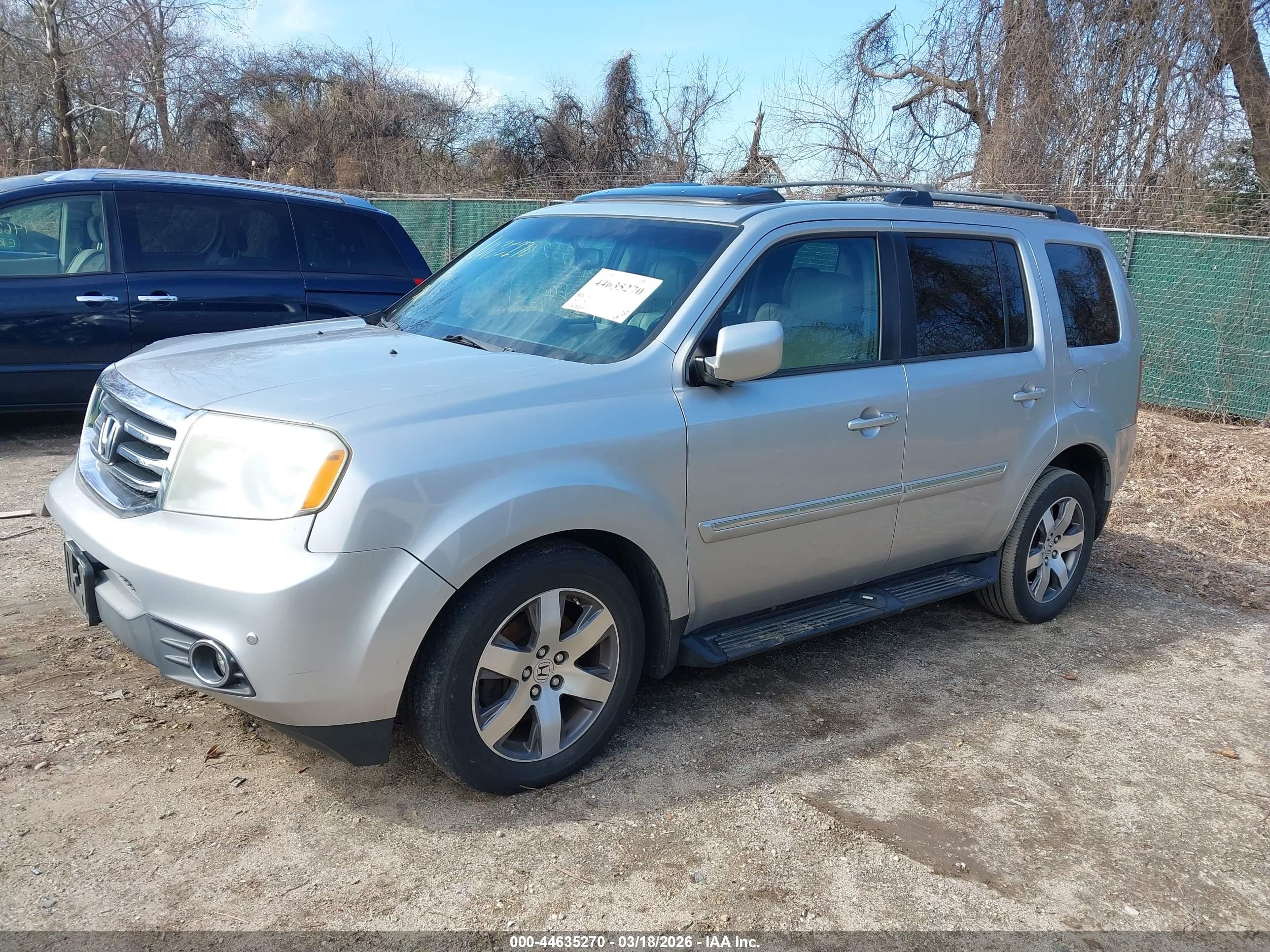 2014 Honda Pilot Touring Silver vin: 5FNYF4H90EB038543