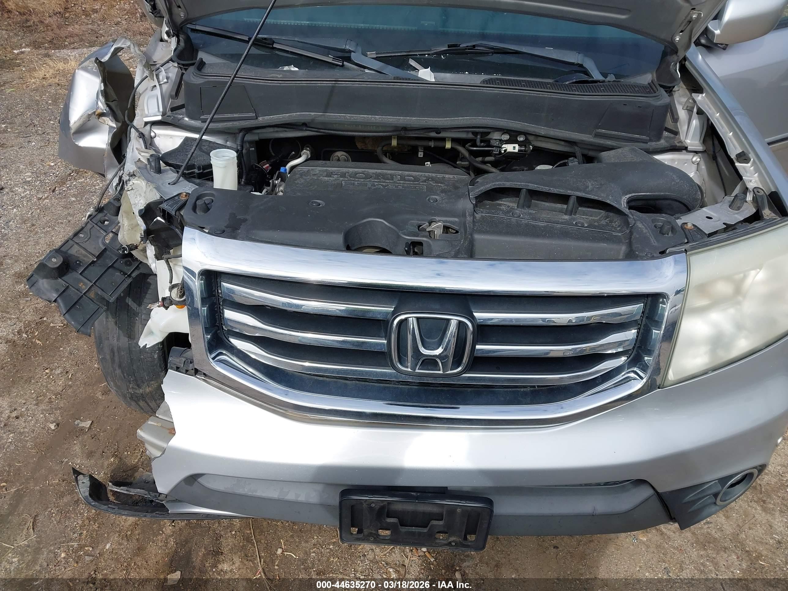2014 Honda Pilot Touring Silver vin: 5FNYF4H90EB038543