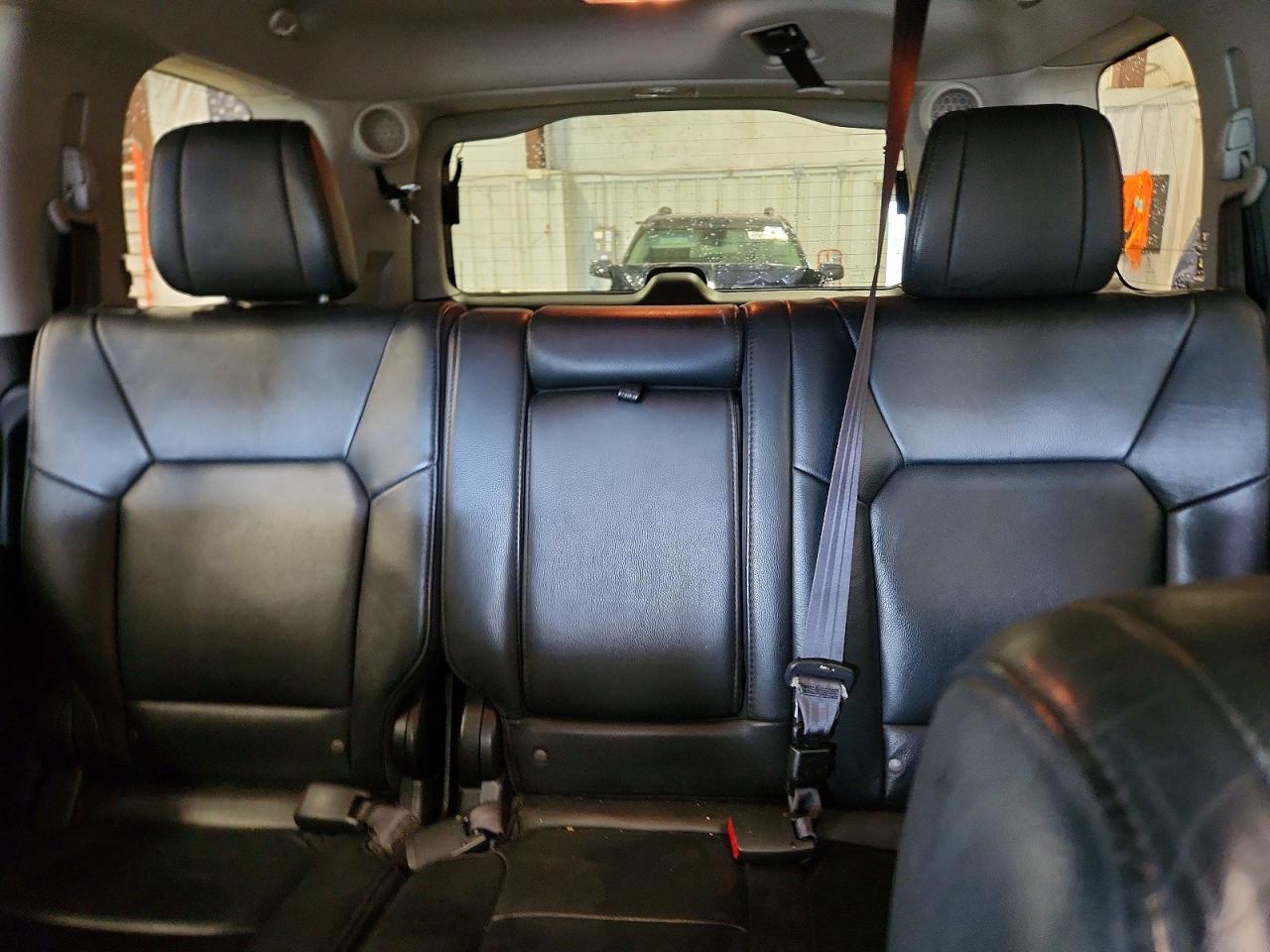 2015 Honda Pilot Touring Silver vin: 5FNYF4H90FB001154