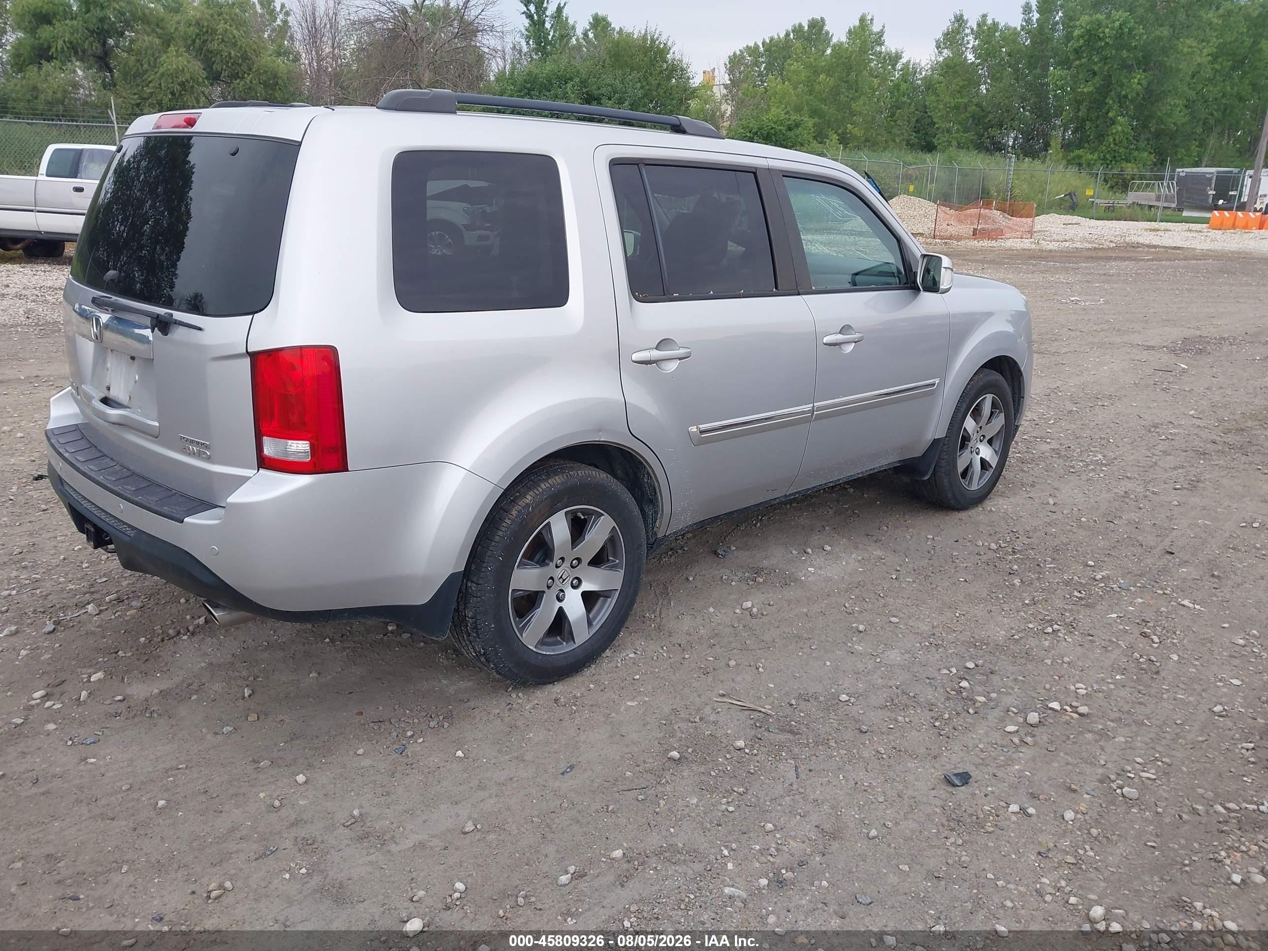 2015 Honda Pilot Touring Серебряный vin: 5FNYF4H90FB016222